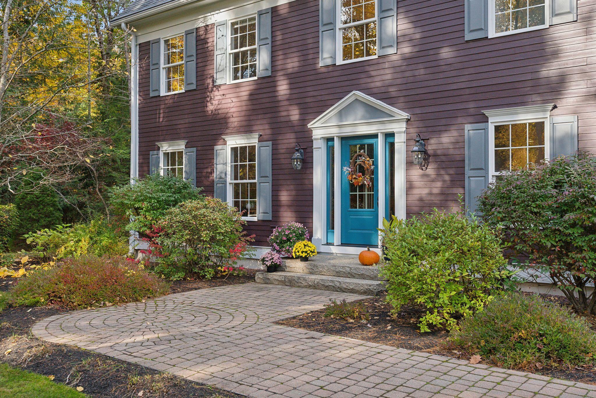 18 Saratoga Lane