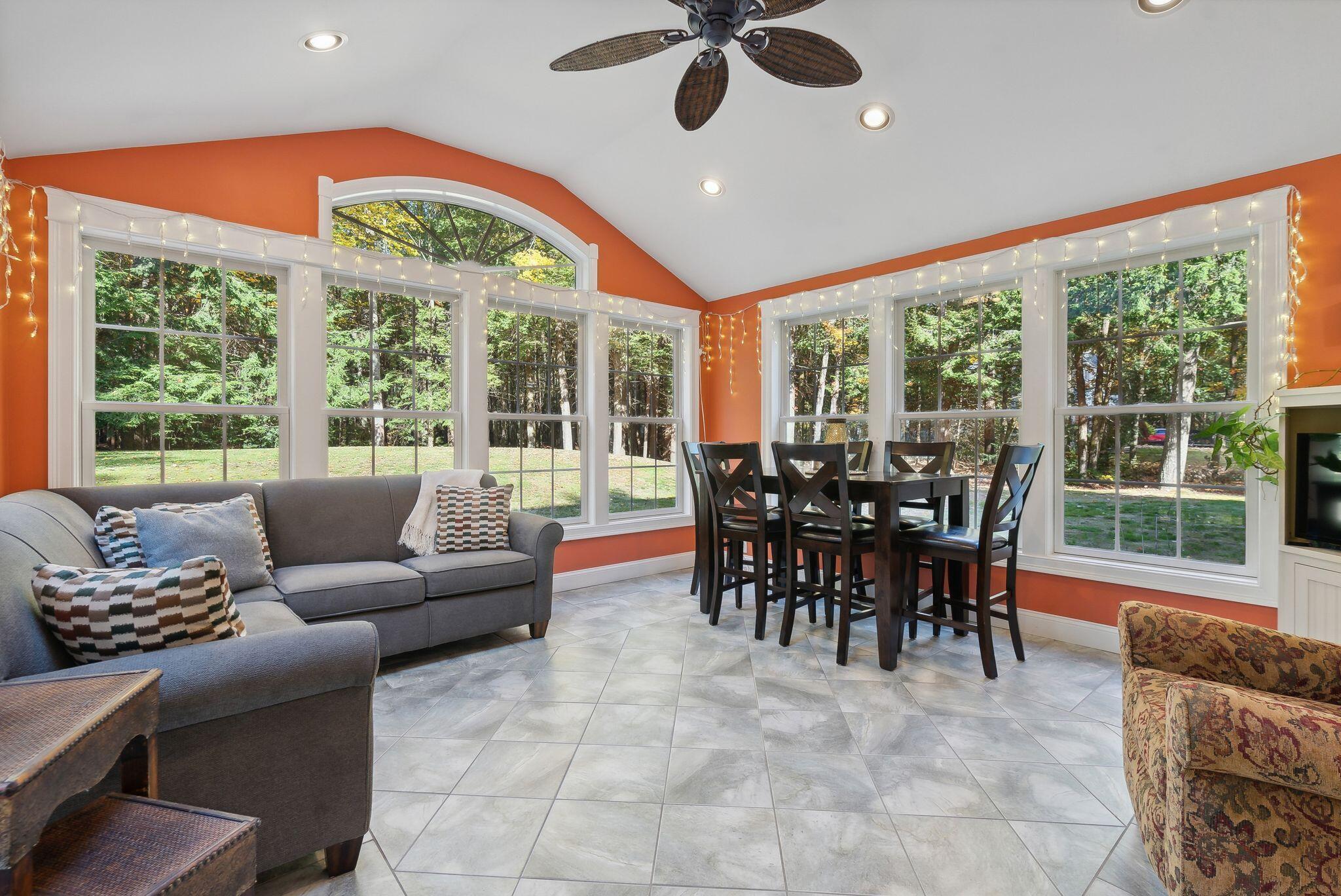 18 Saratoga Lane