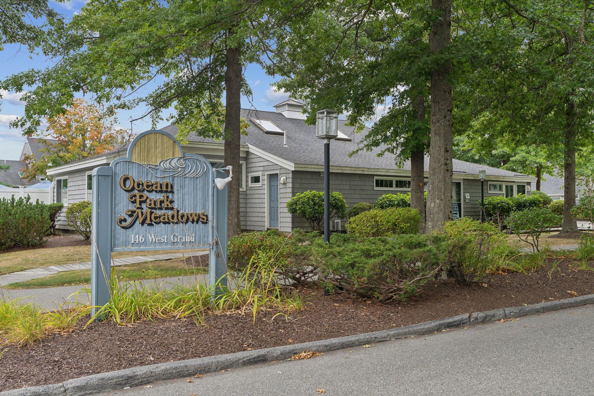 146 W Grand Avenue 51