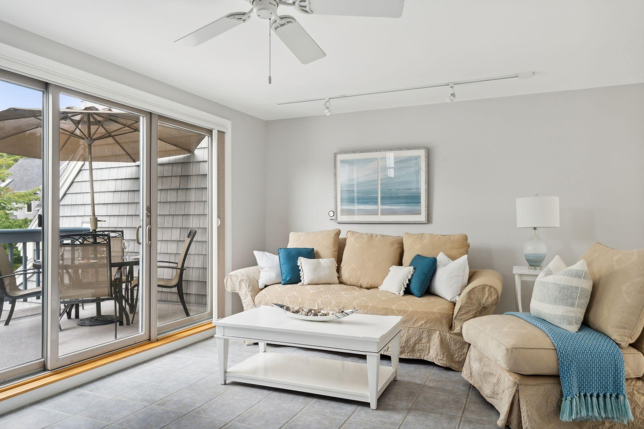146 W Grand Avenue 51