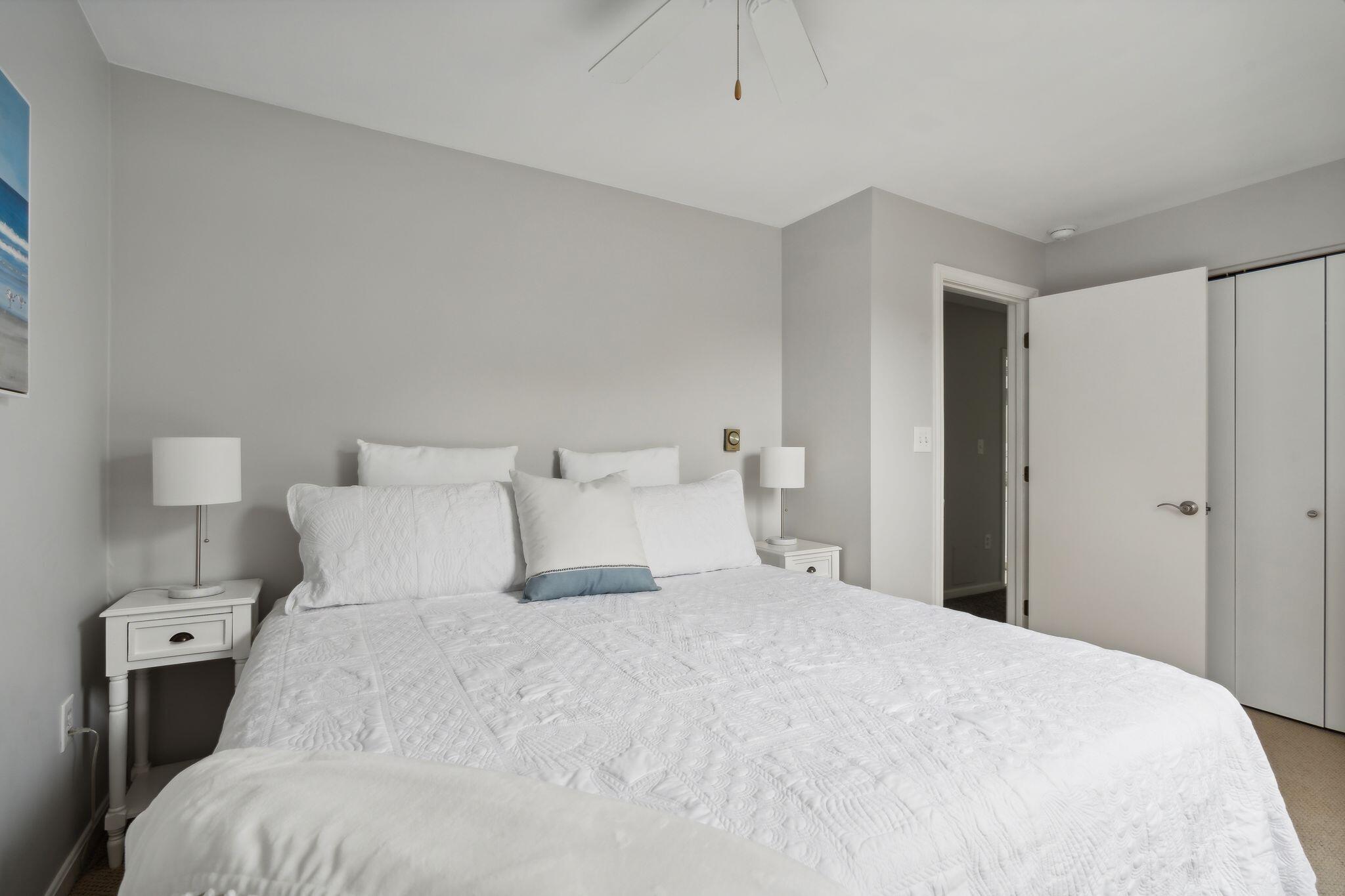 146 W Grand Avenue 51