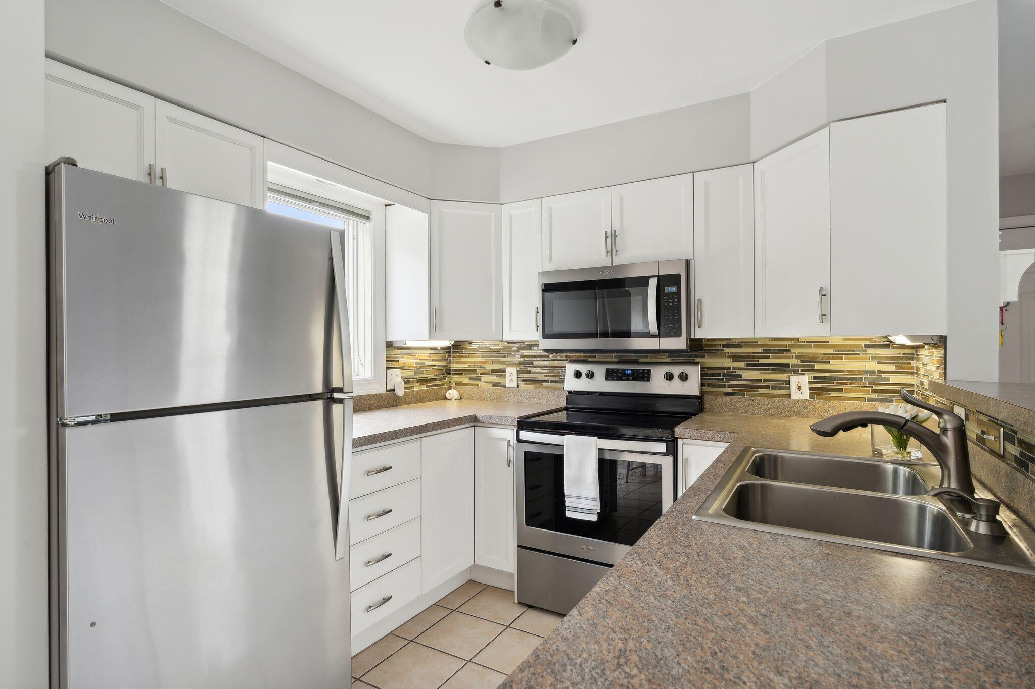146 W Grand Avenue 51