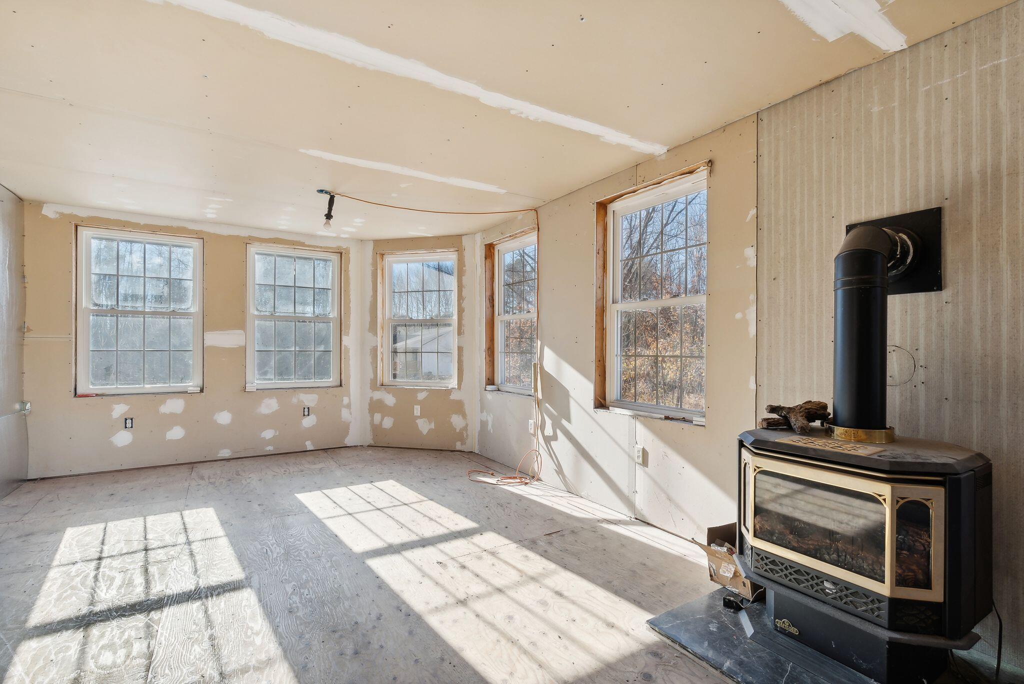 454 N Parish Road