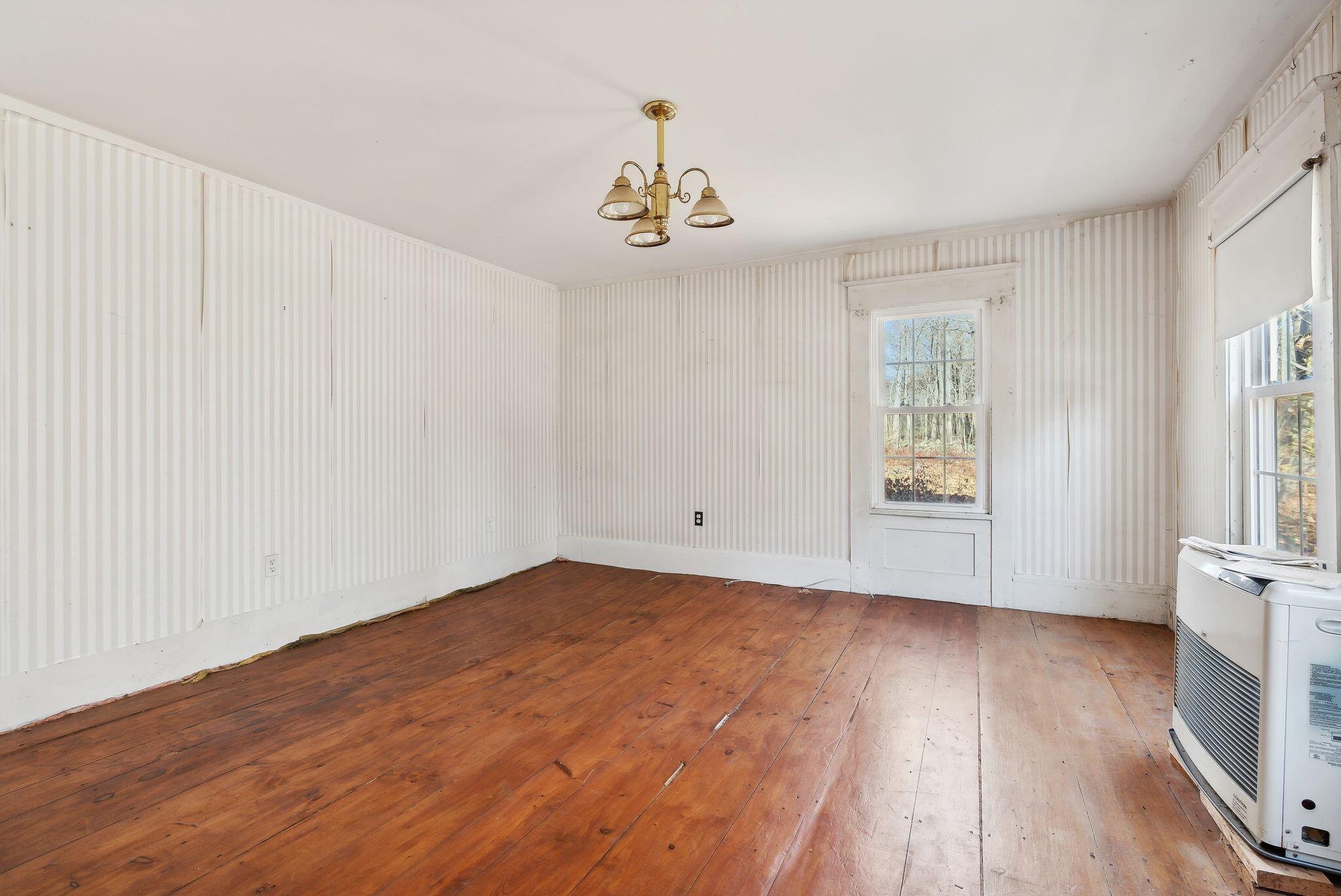 454 N Parish Road