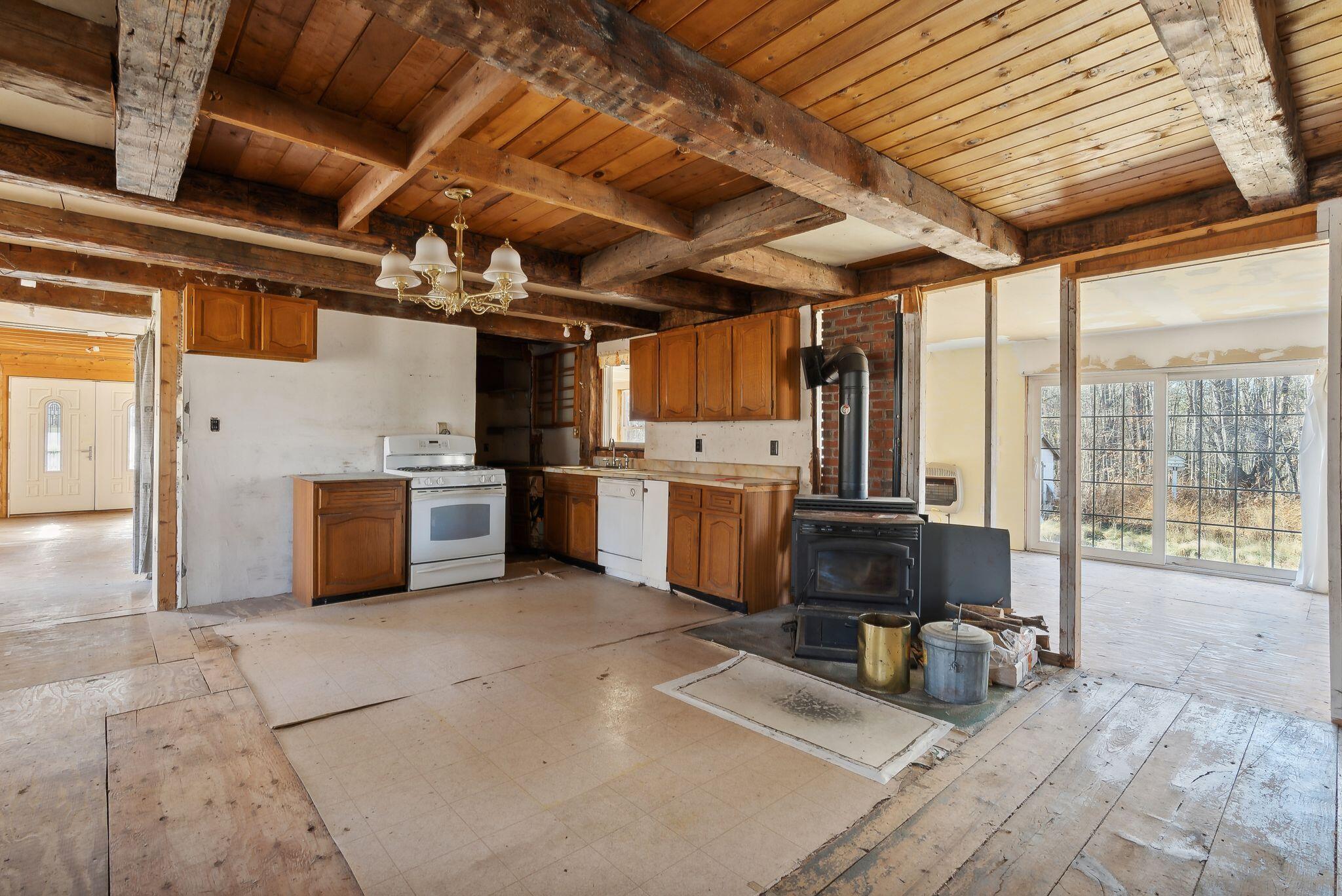454 N Parish Road