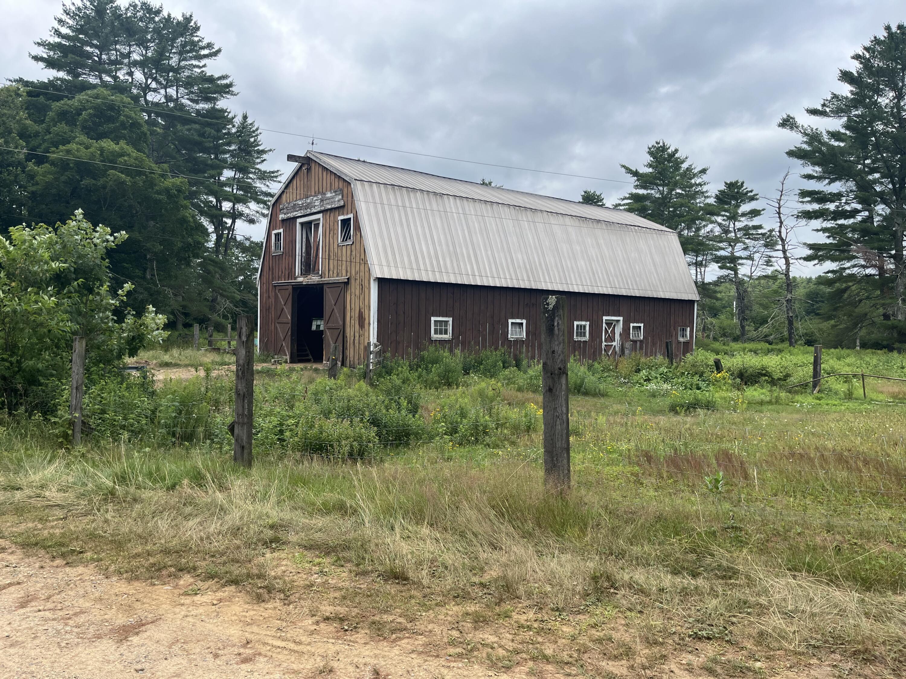 83 River Road