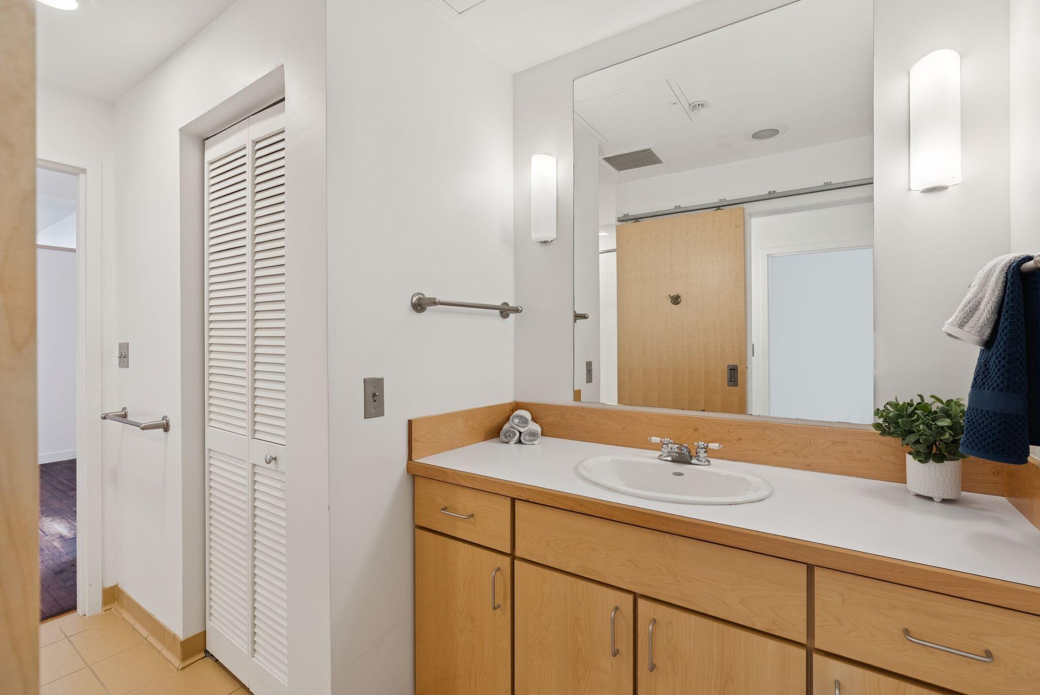 15 Brown Street 401