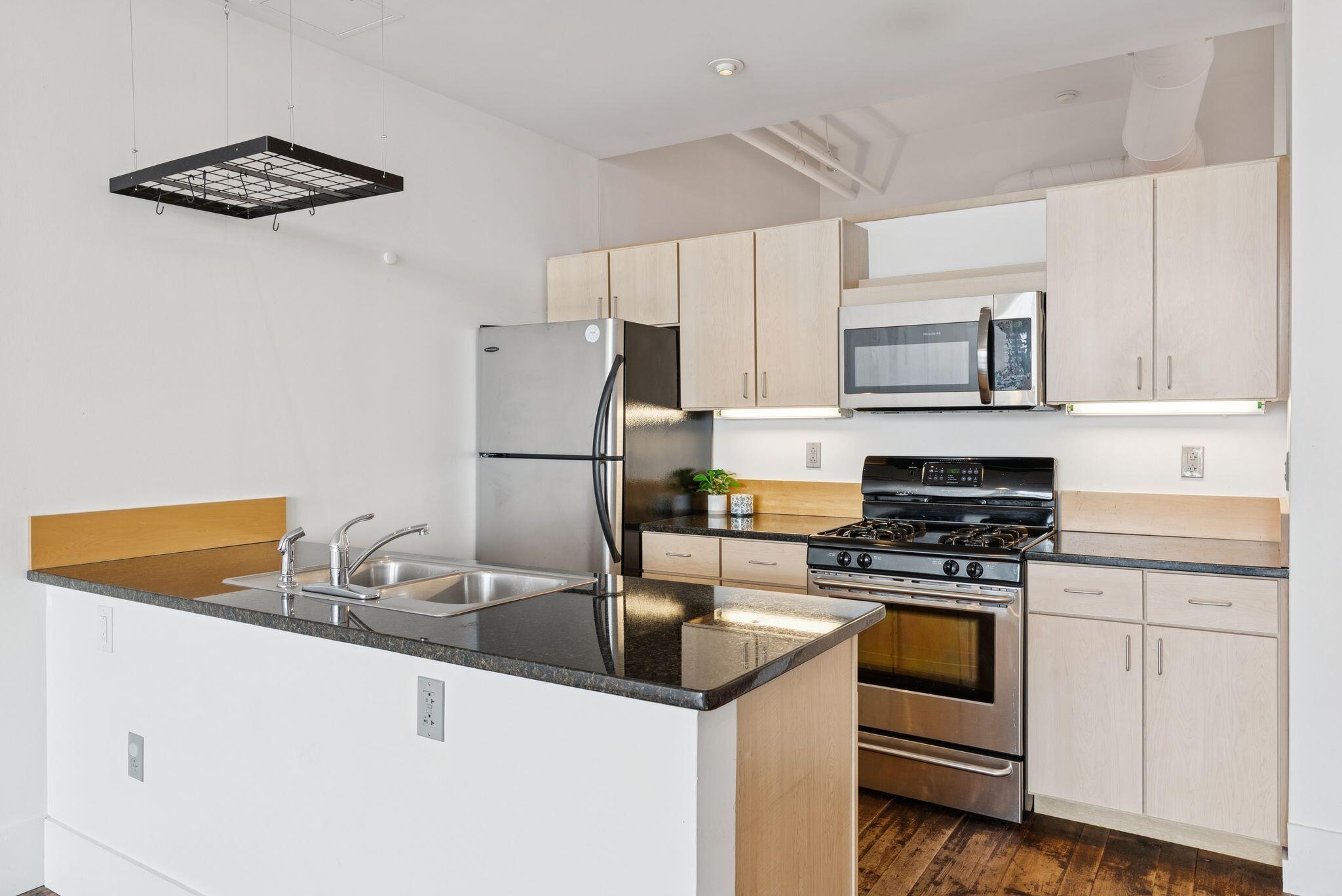 15 Brown Street 401