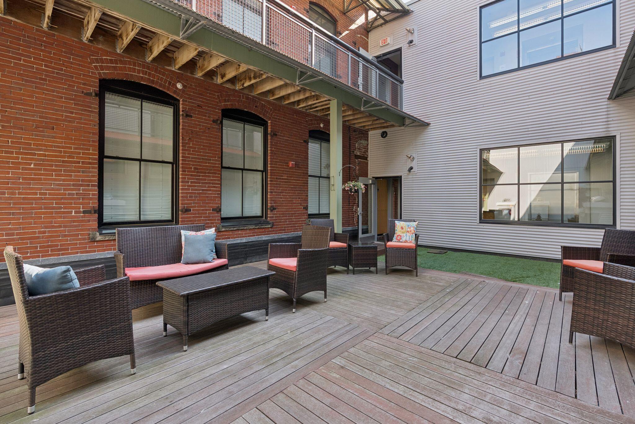 15 Brown Street 401
