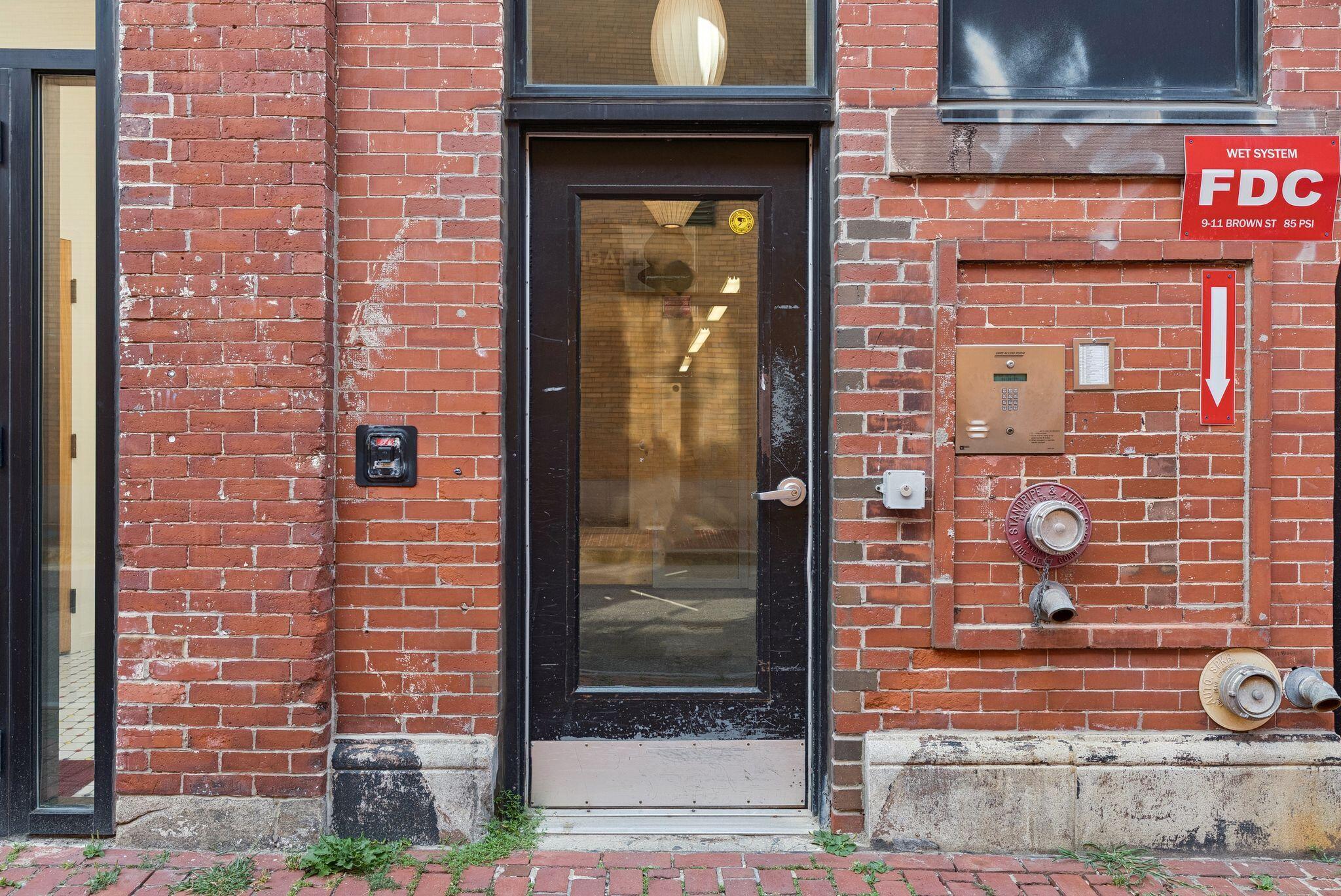 15 Brown Street 401