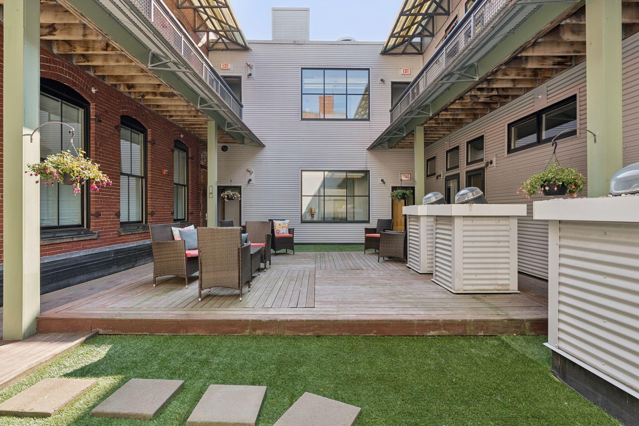 15 Brown Street 401