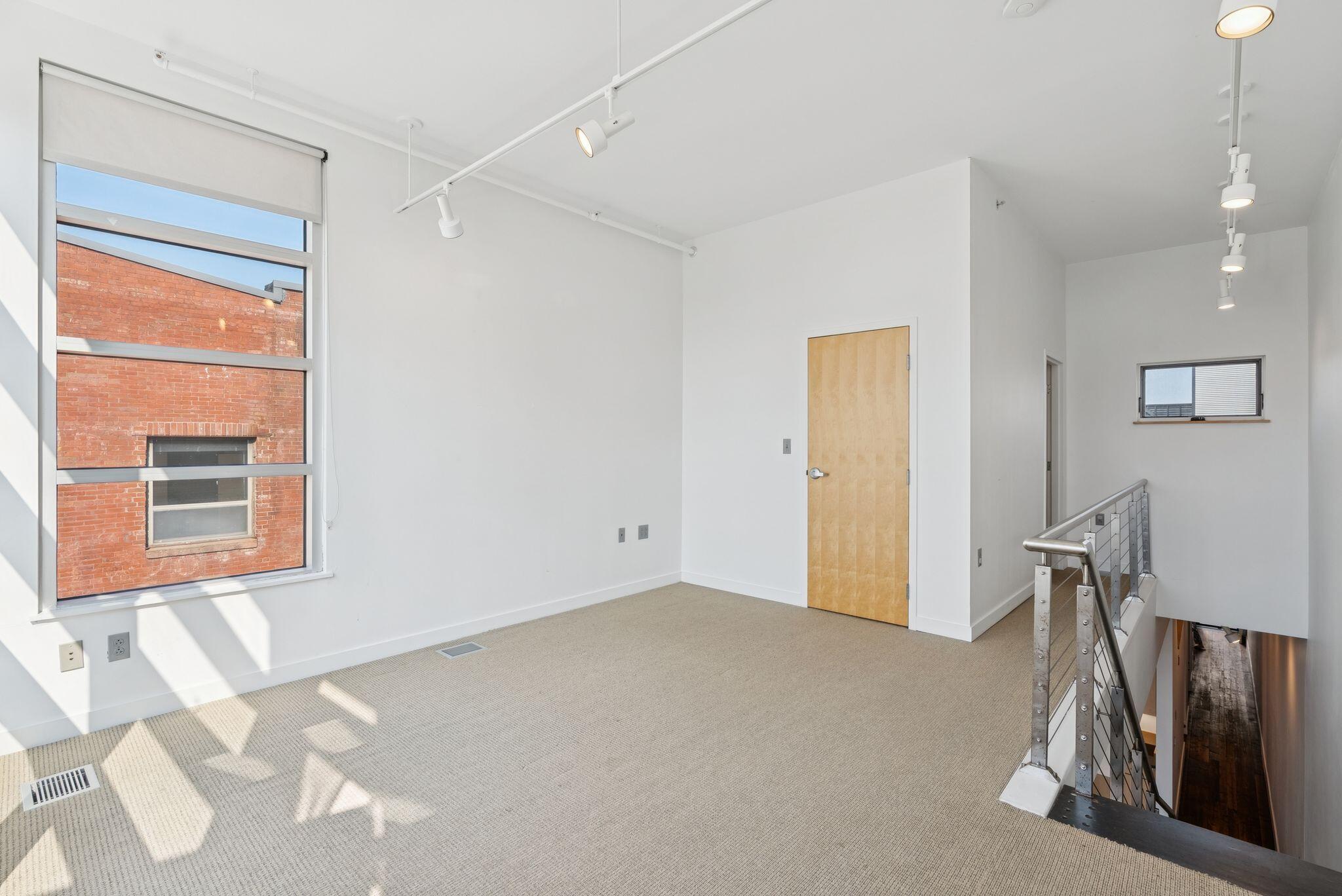 15 Brown Street 401