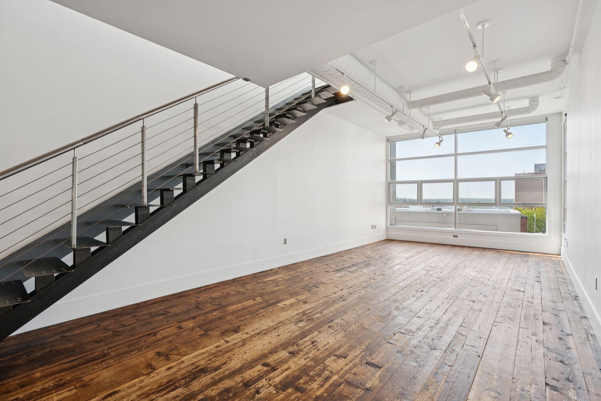 15 Brown Street 401