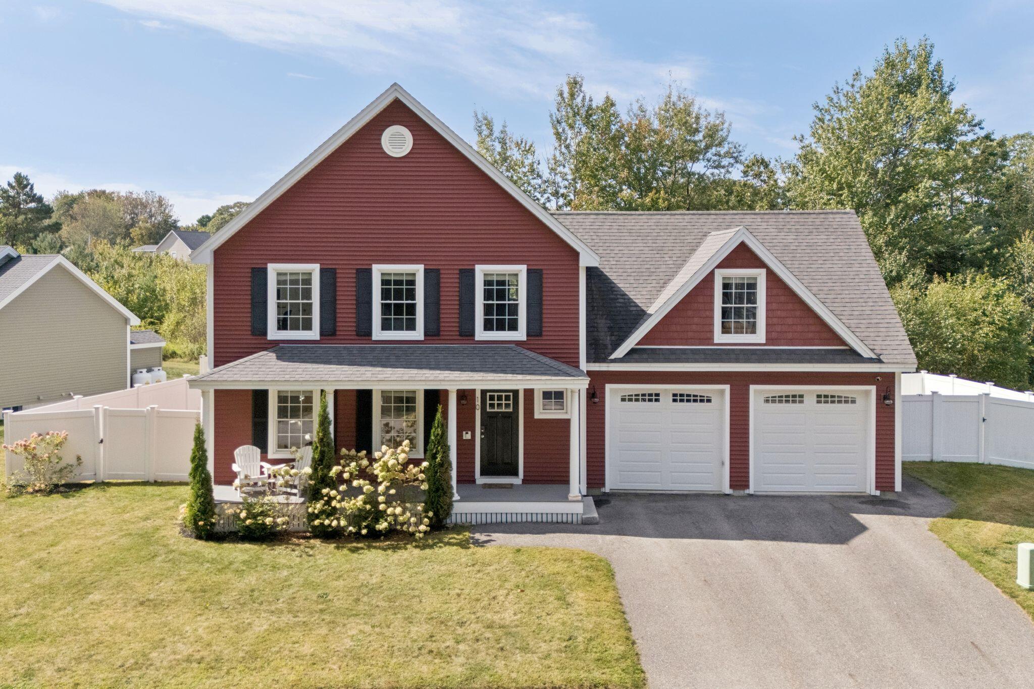 10 Leighton Farm Road