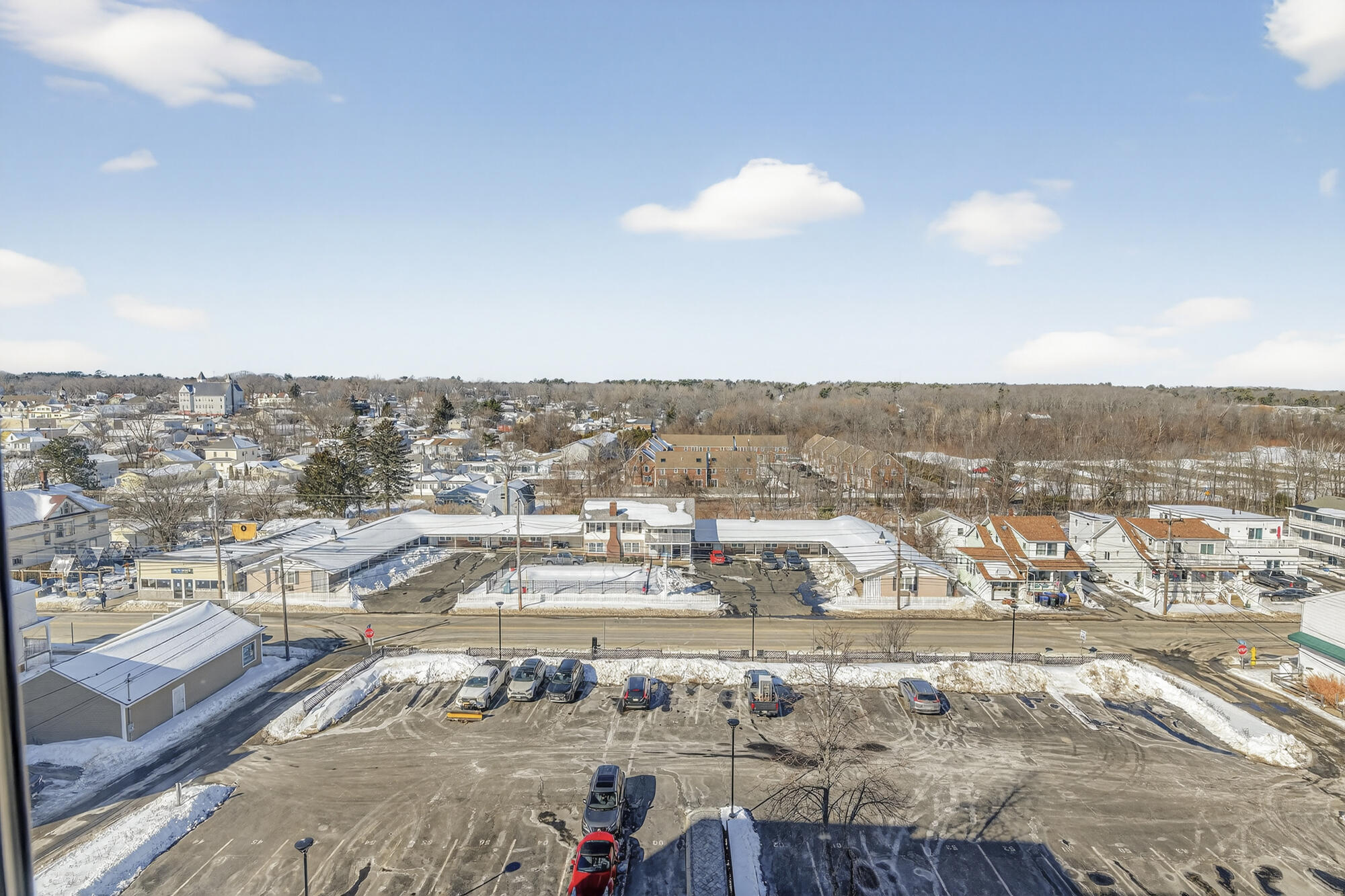 31 E Grand Avenue 83