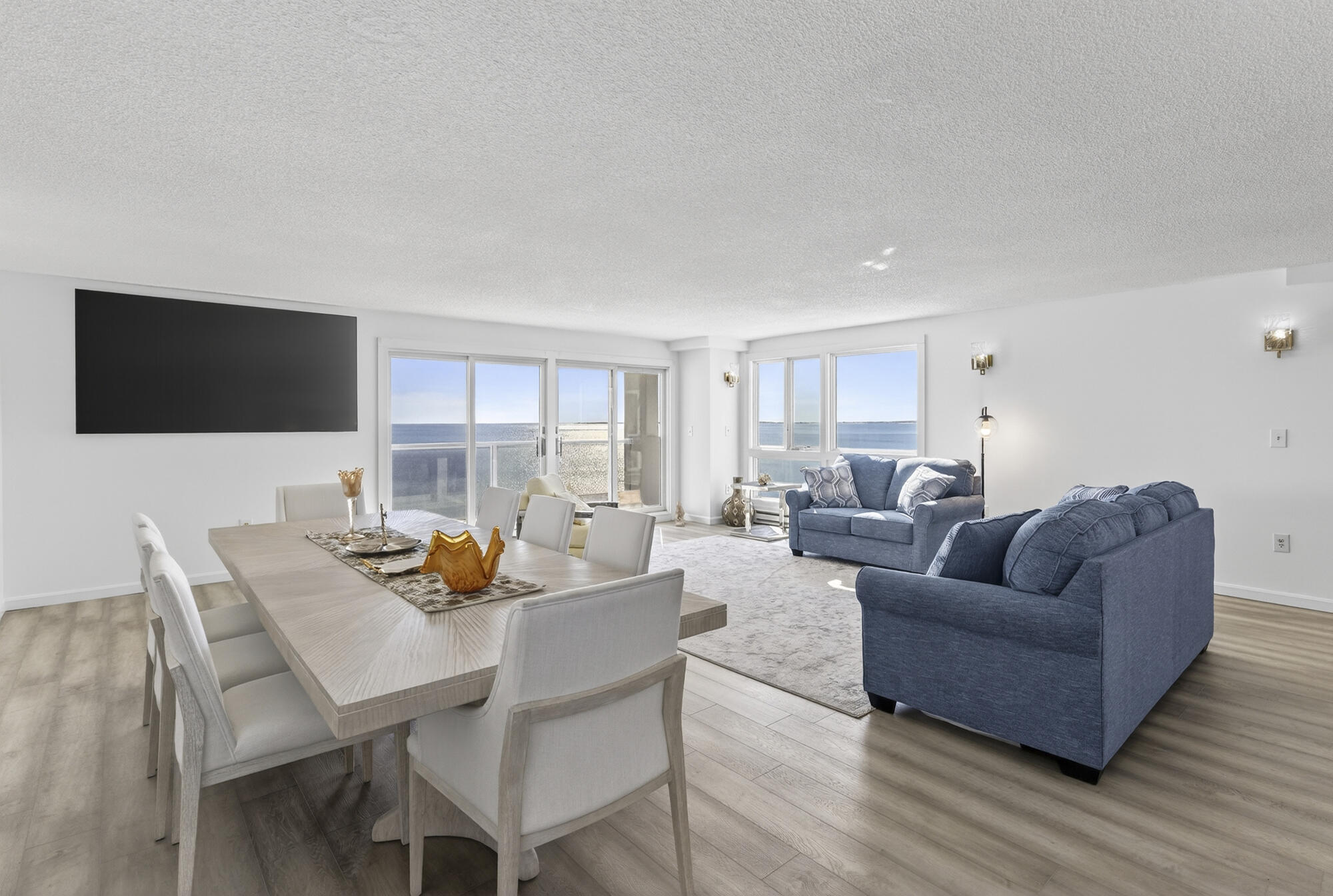 31 E Grand Avenue 83