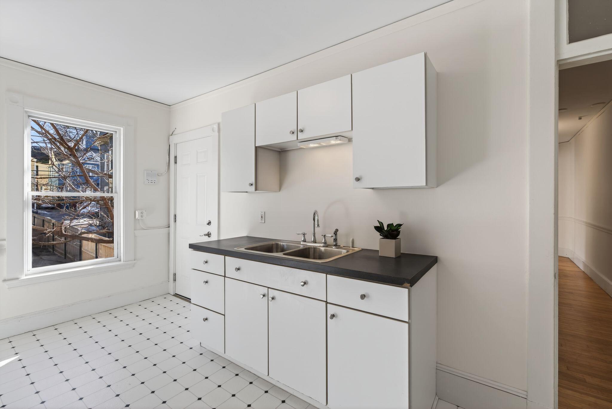 78 Mellen Street 3