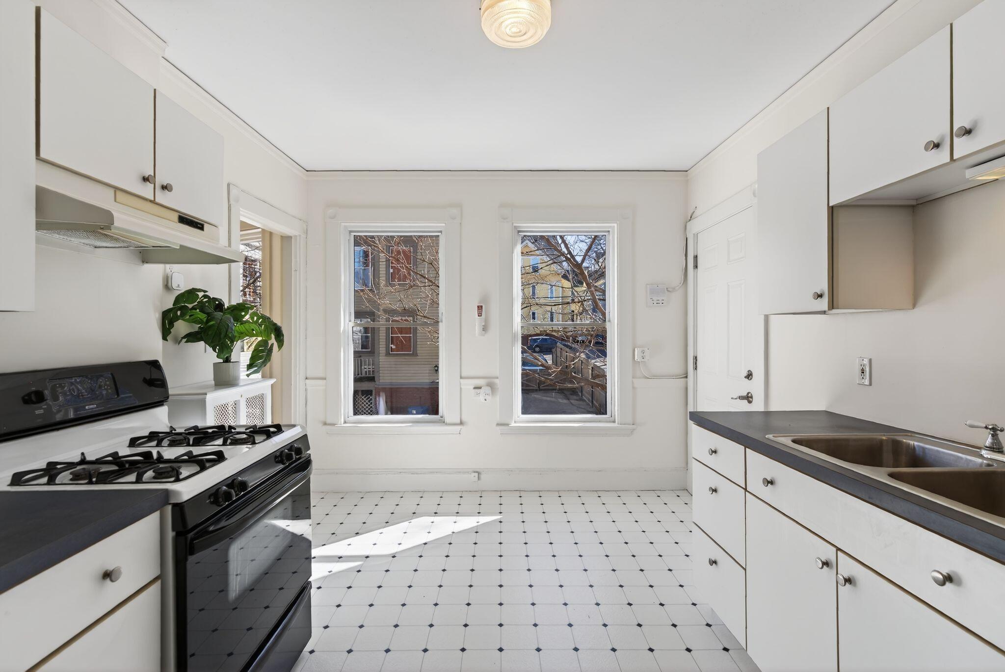 78 Mellen Street 3