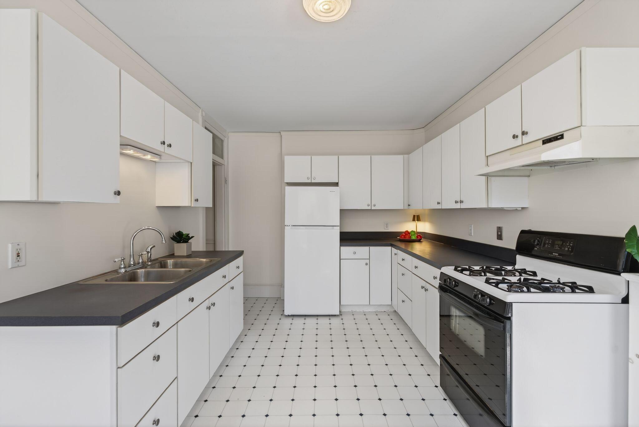78 Mellen Street 3