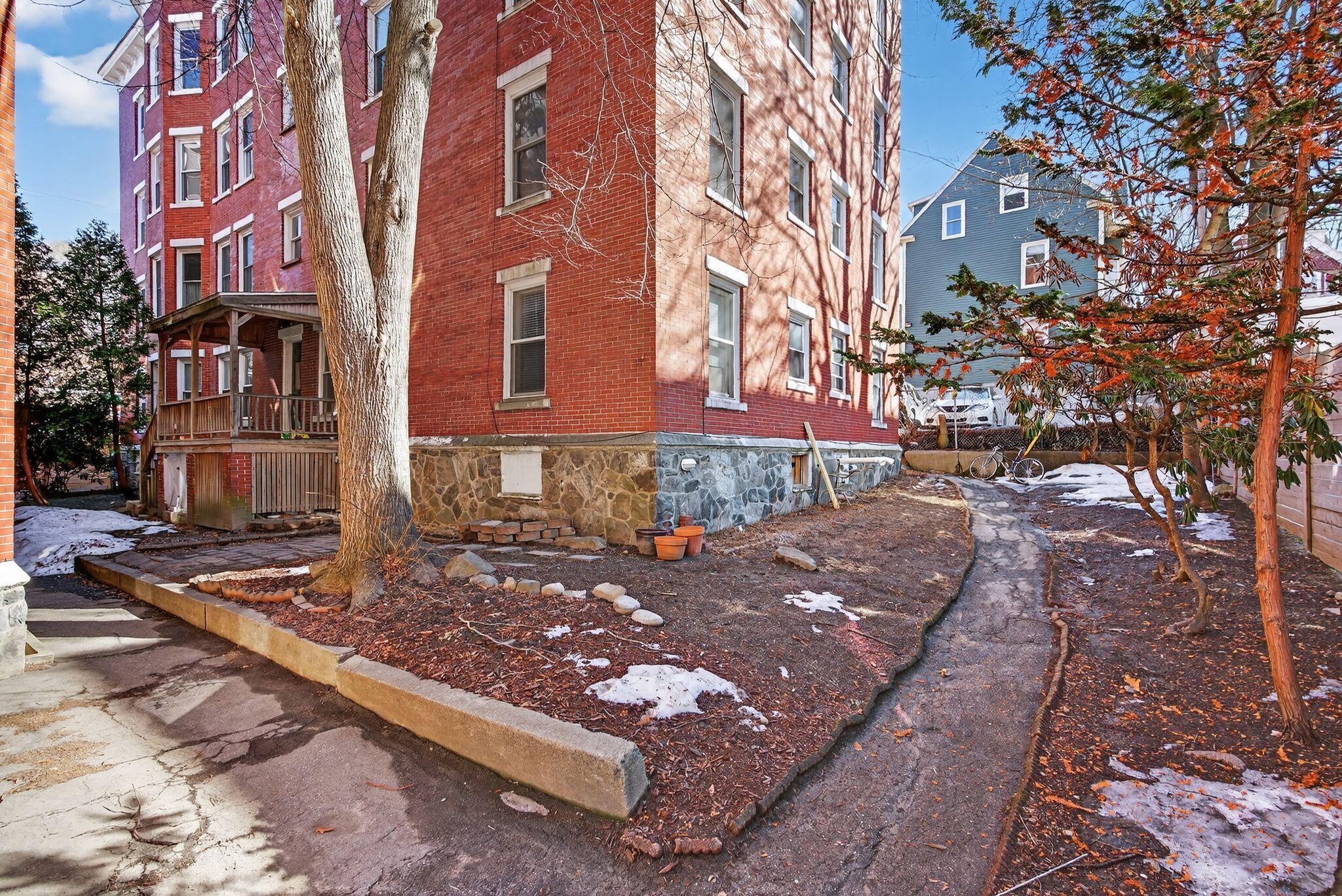 78 Mellen Street 3