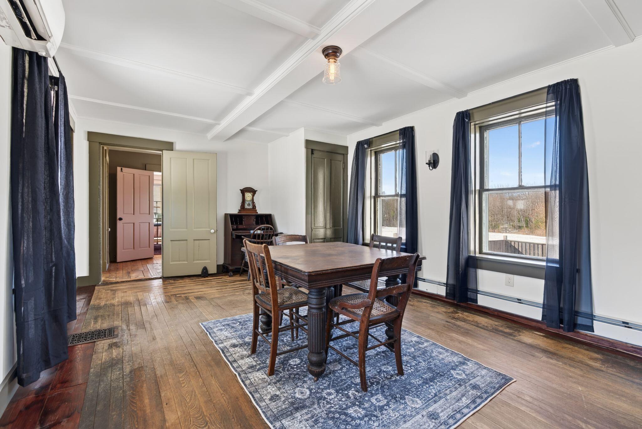 15 Roberts Ridge Road