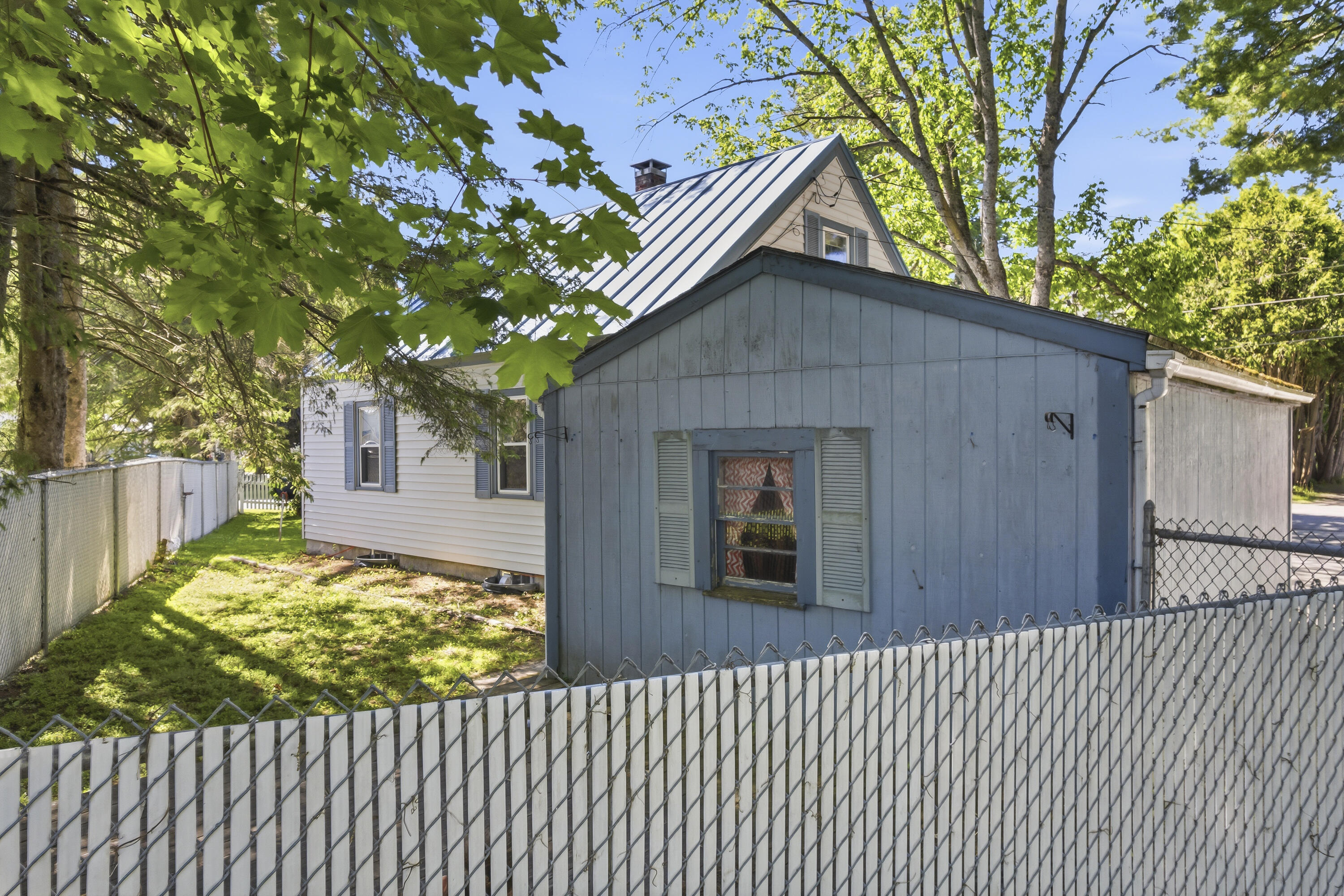27 Edgemont Avenue