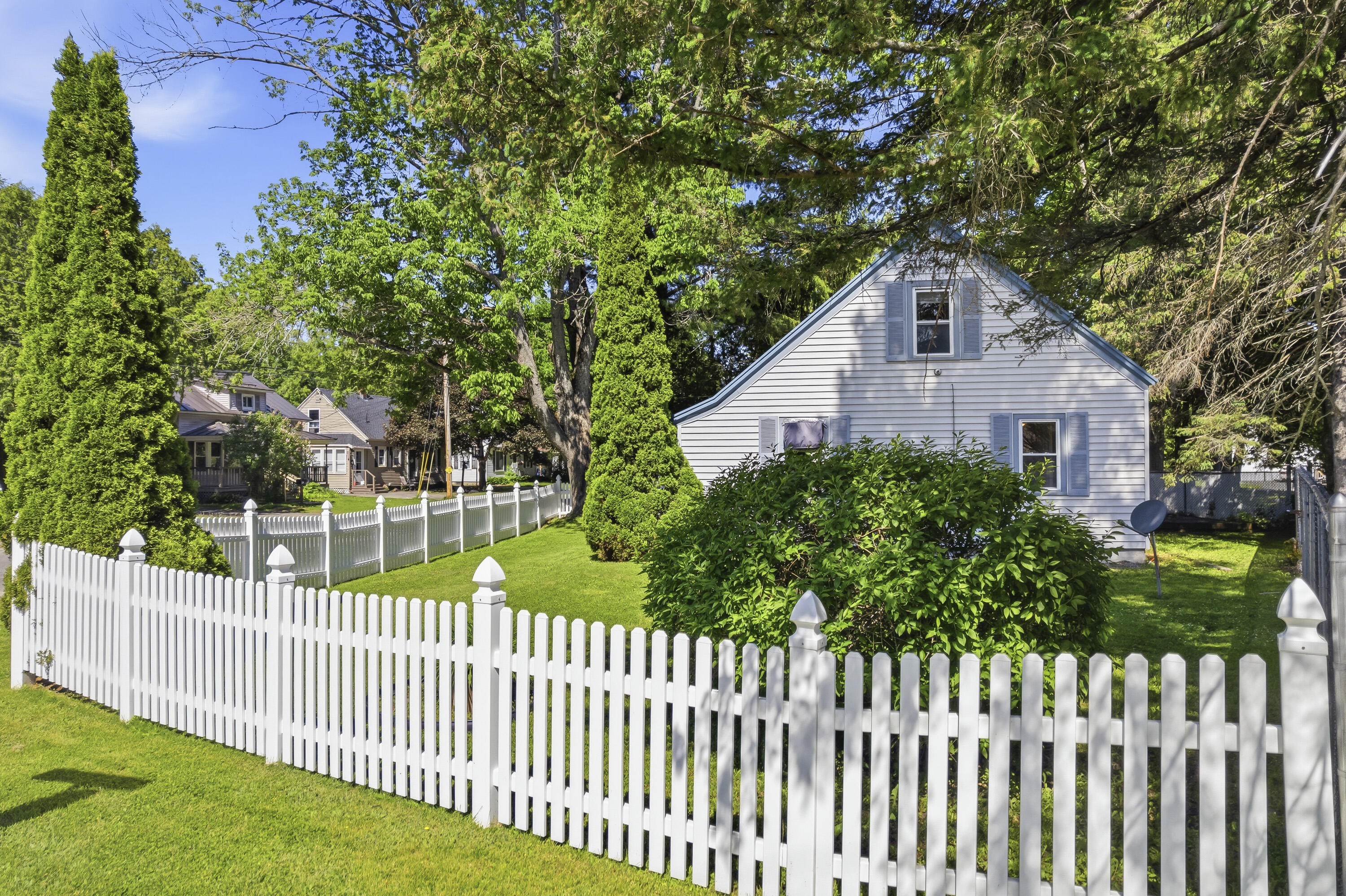 27 Edgemont Avenue