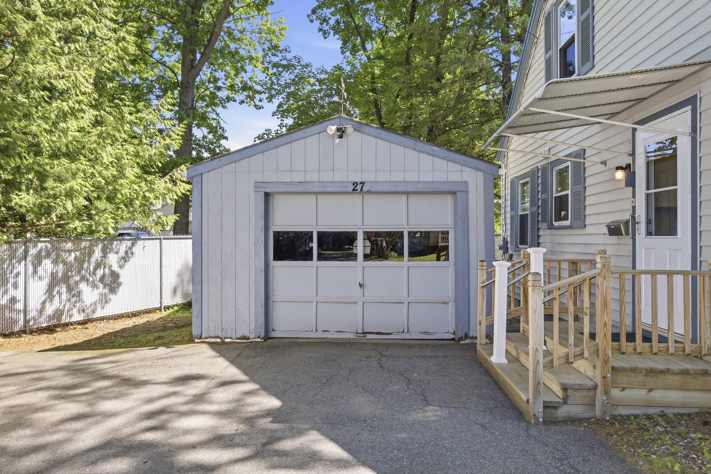 27 Edgemont Avenue