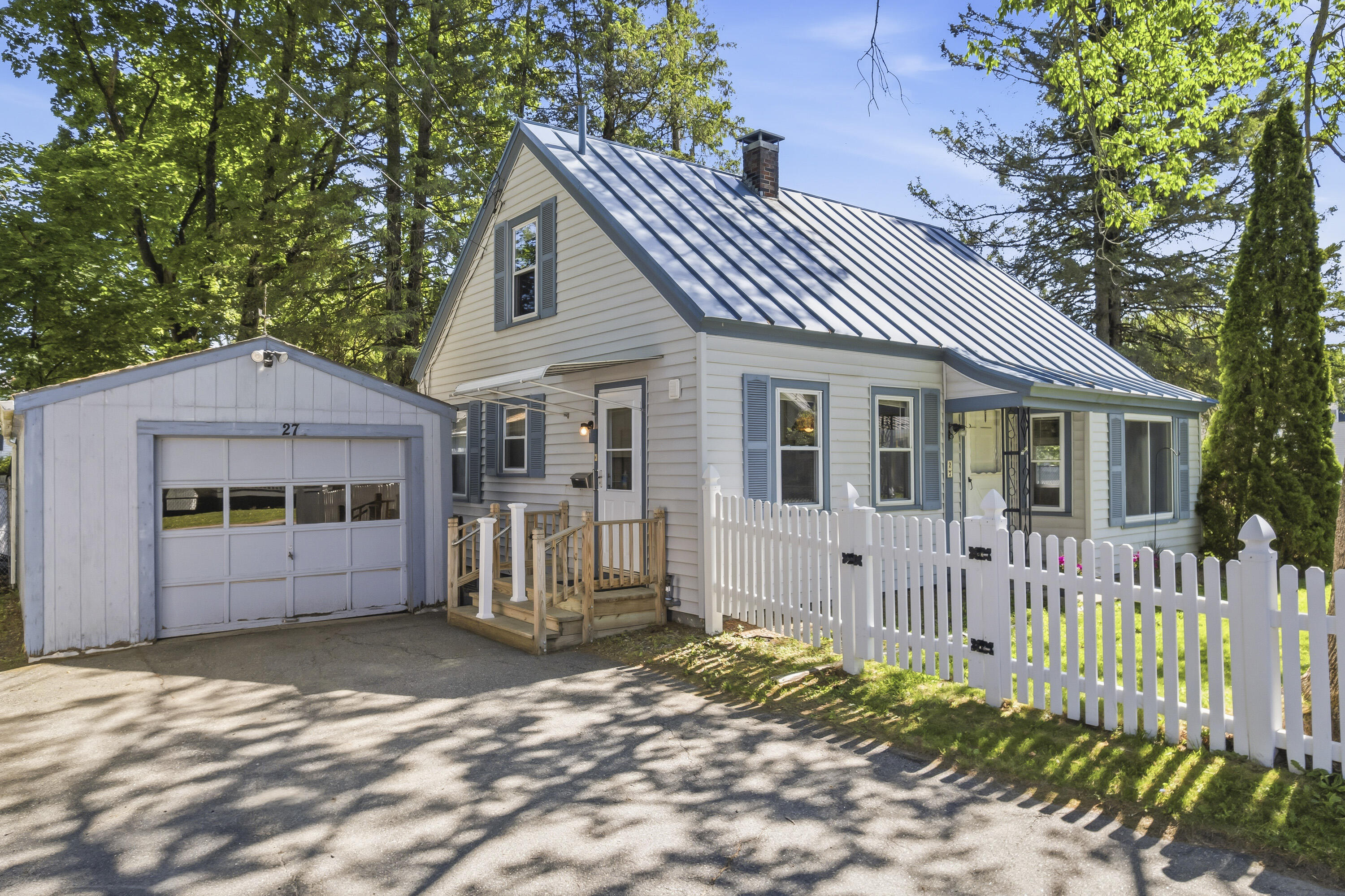 27 Edgemont Avenue