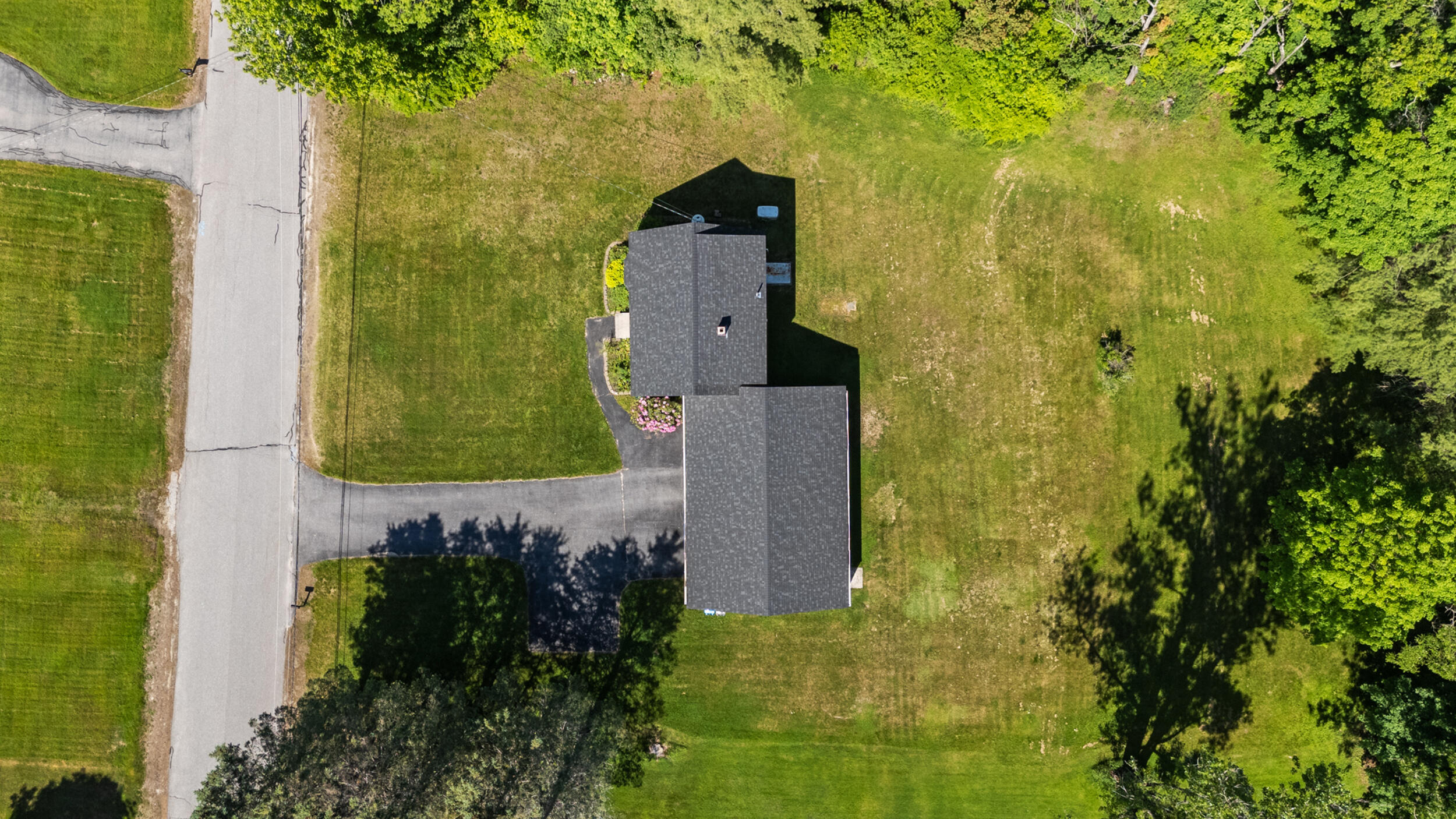 16 Deer Run Road