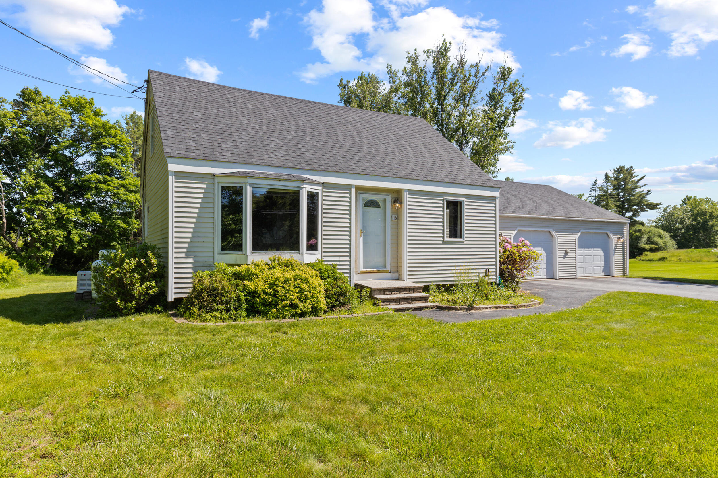 16 Deer Run Road