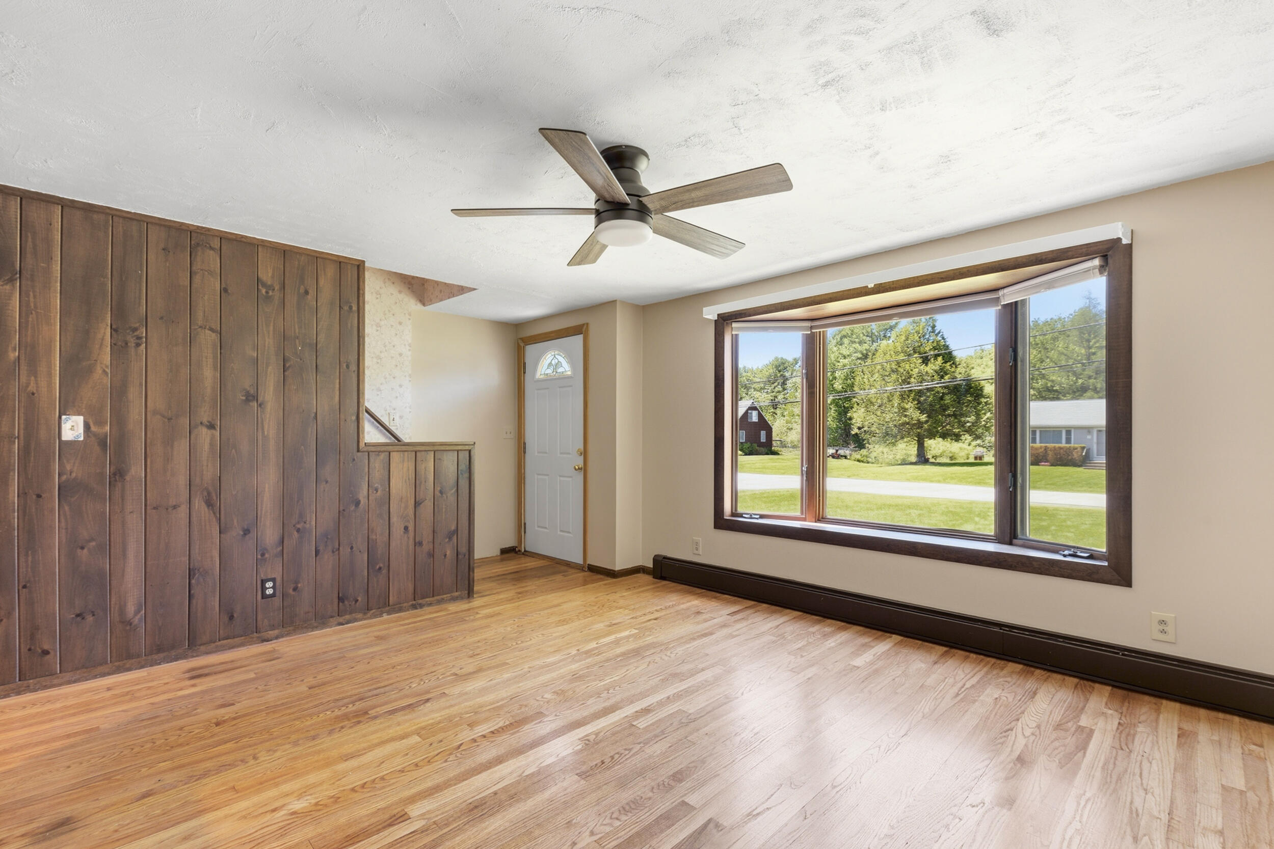 16 Deer Run Road