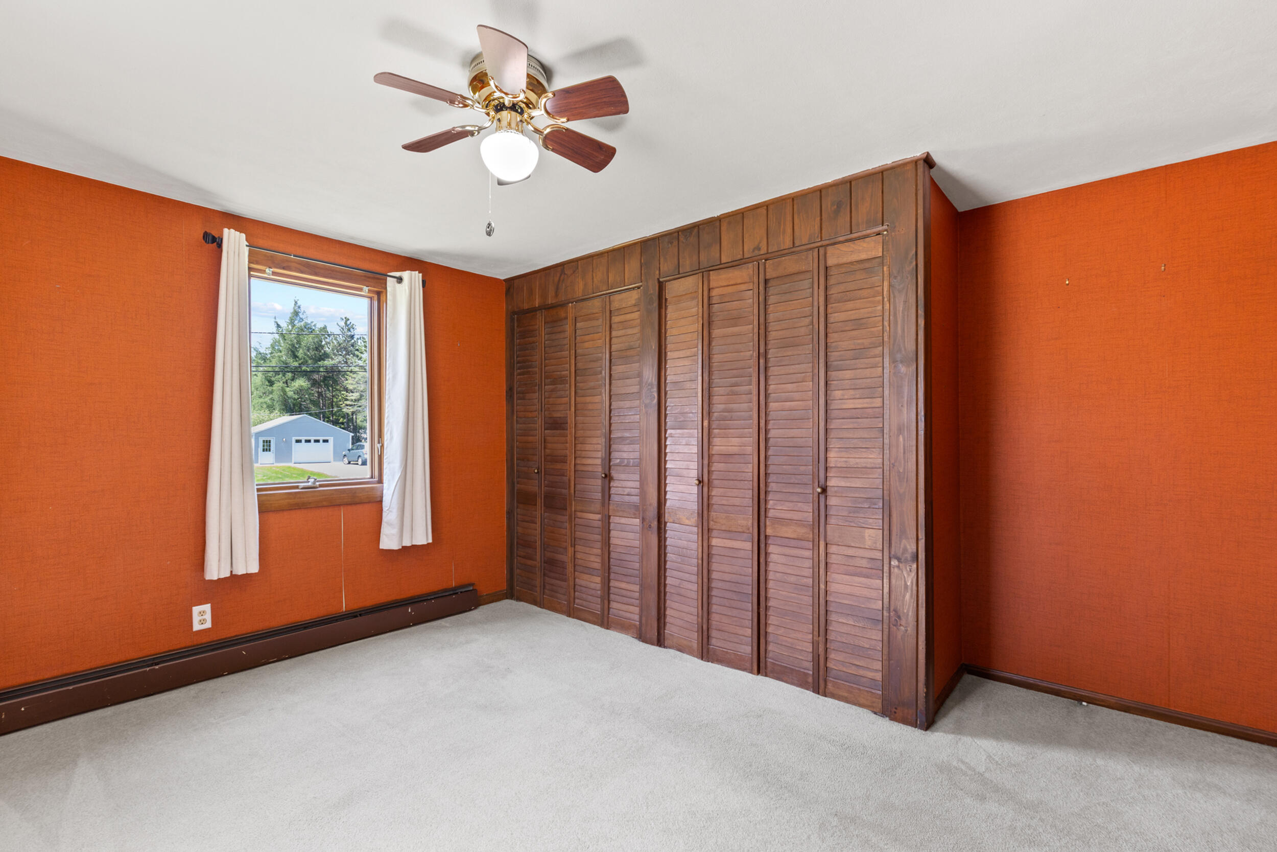 16 Deer Run Road