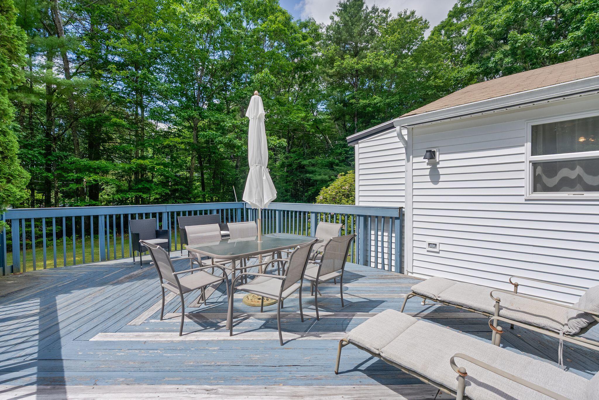 8 Larrabee Farm Road