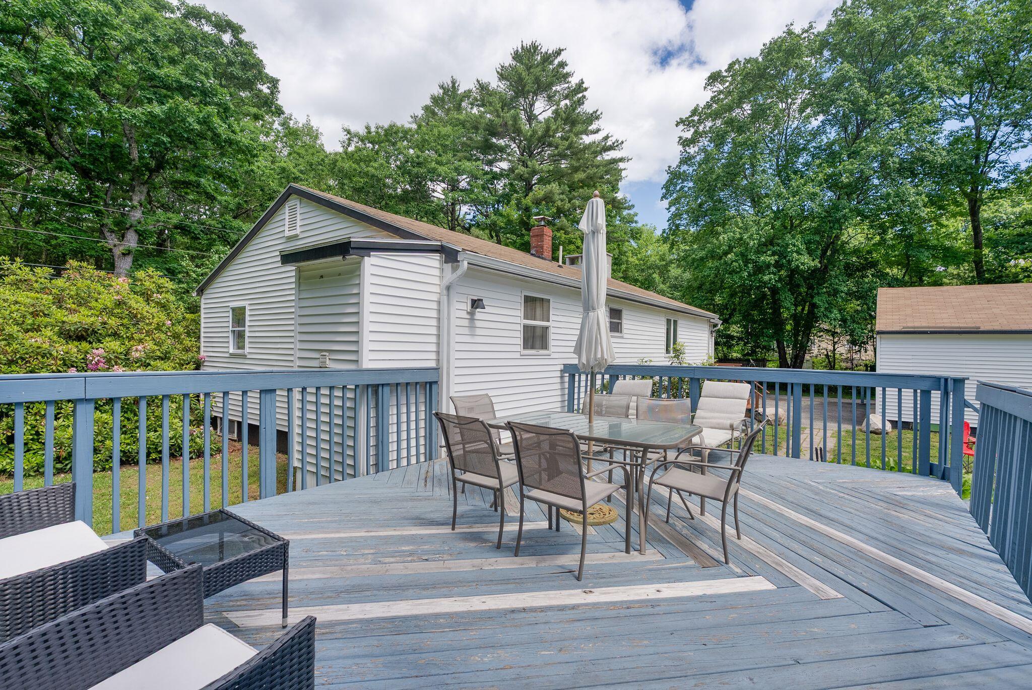8 Larrabee Farm Road