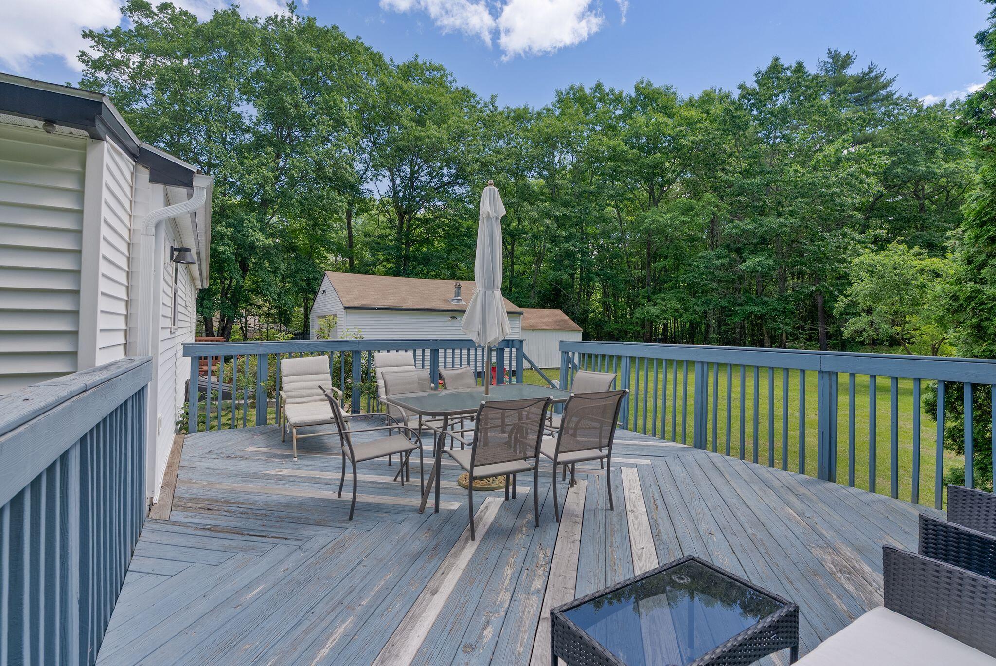 8 Larrabee Farm Road
