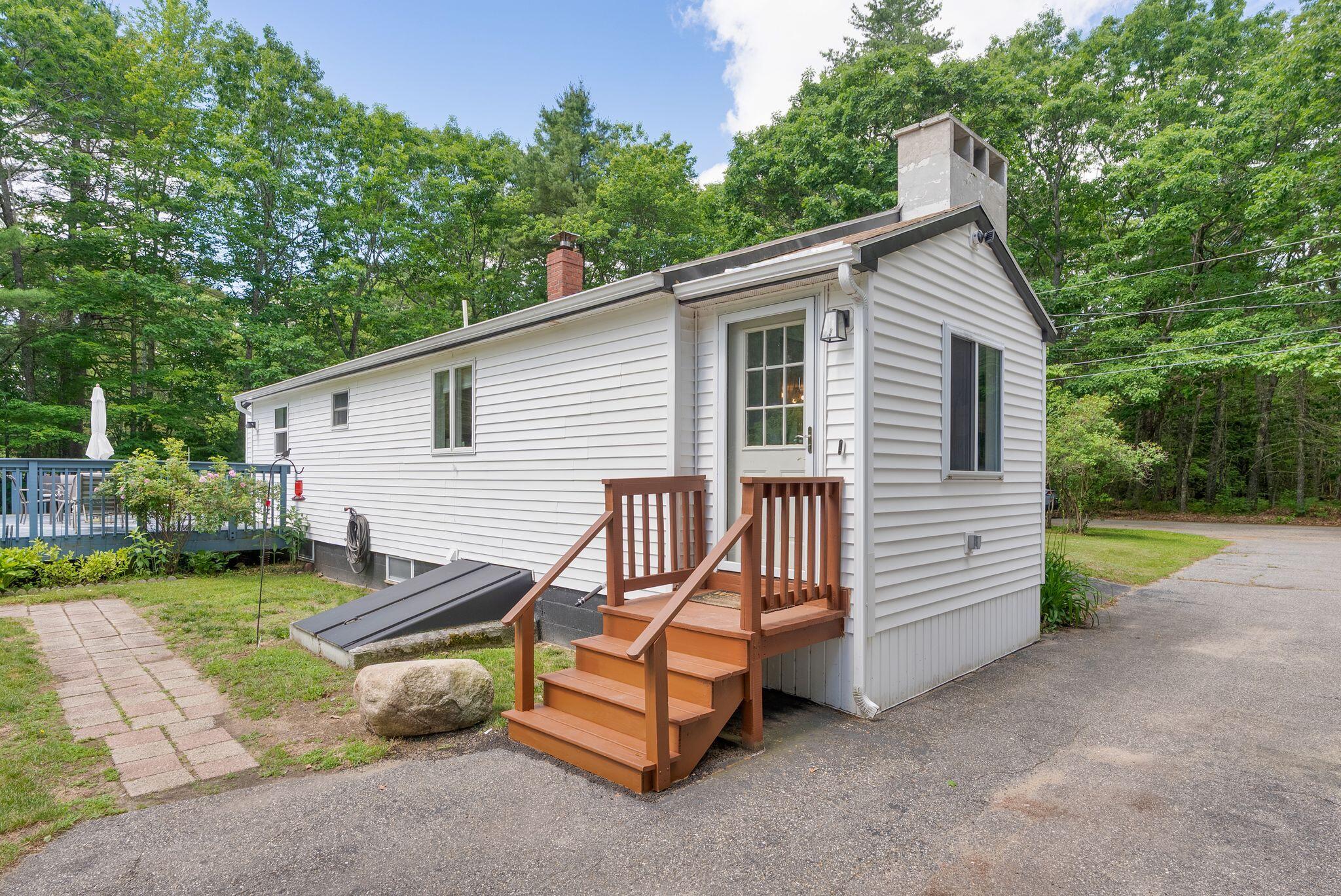 8 Larrabee Farm Road