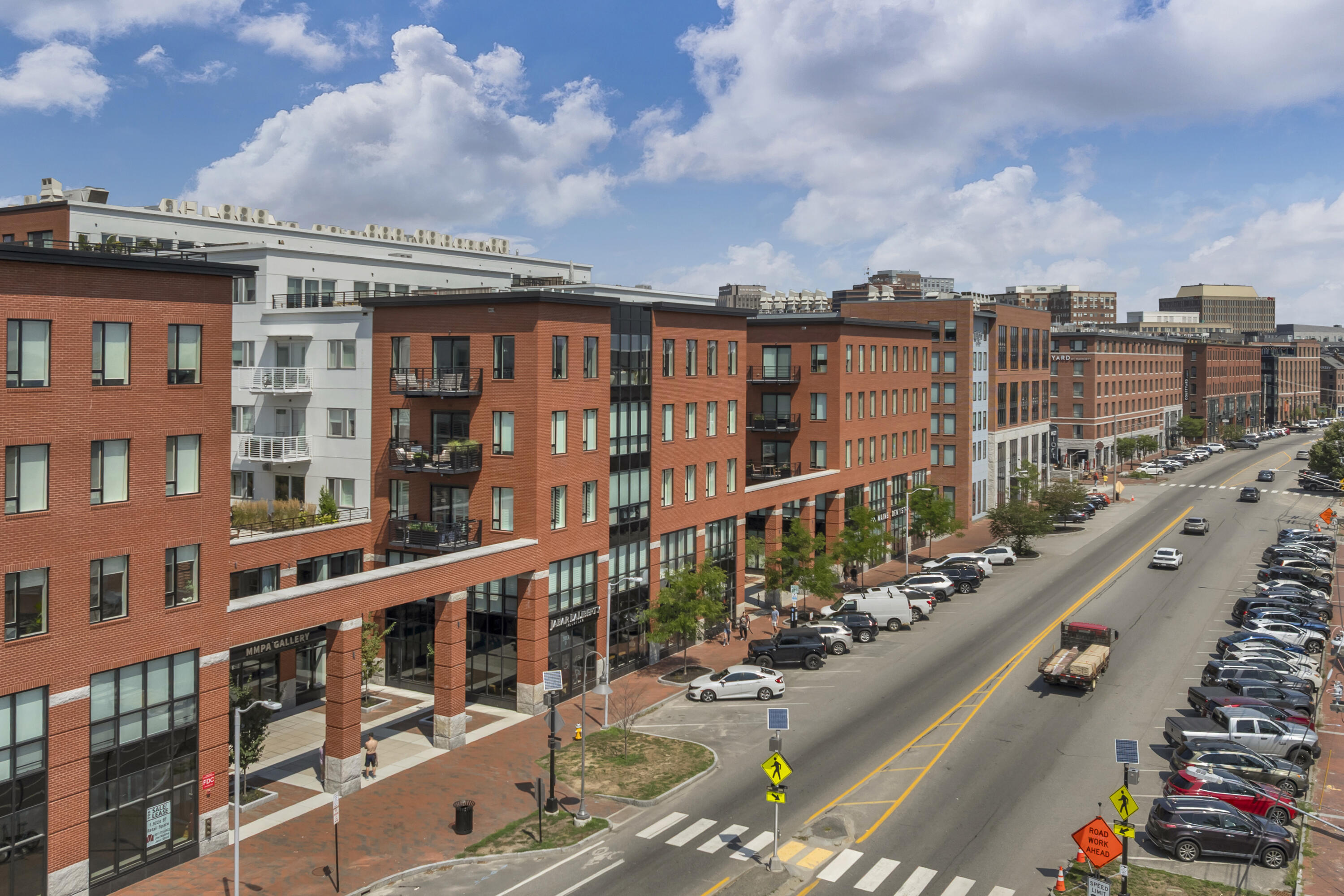 383 Commercial Street 305