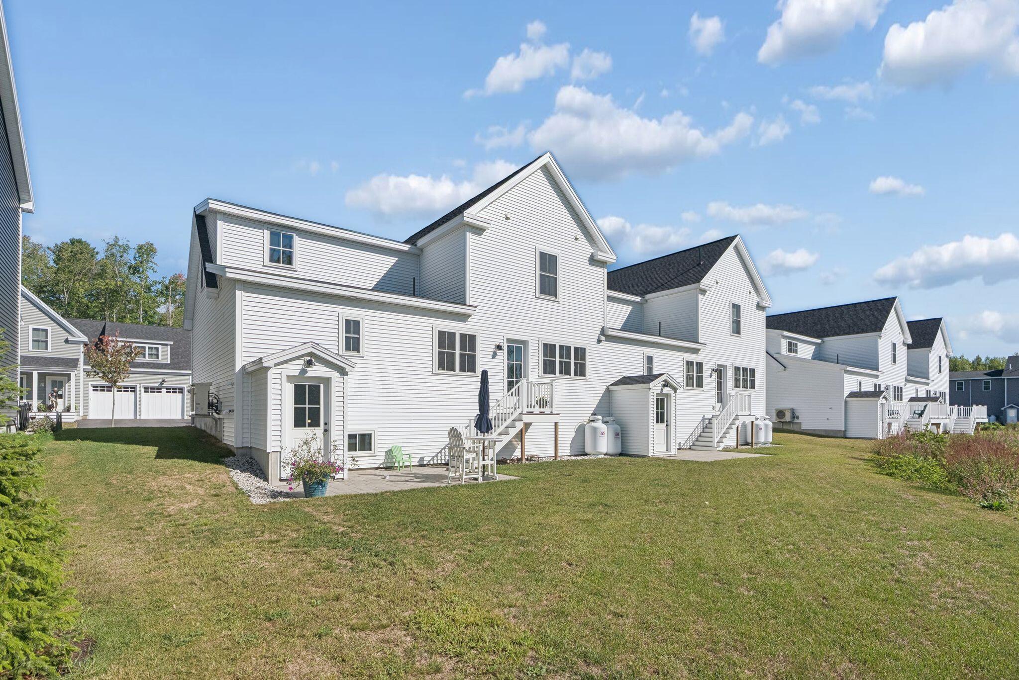 16 Holbrook Farms Way 2