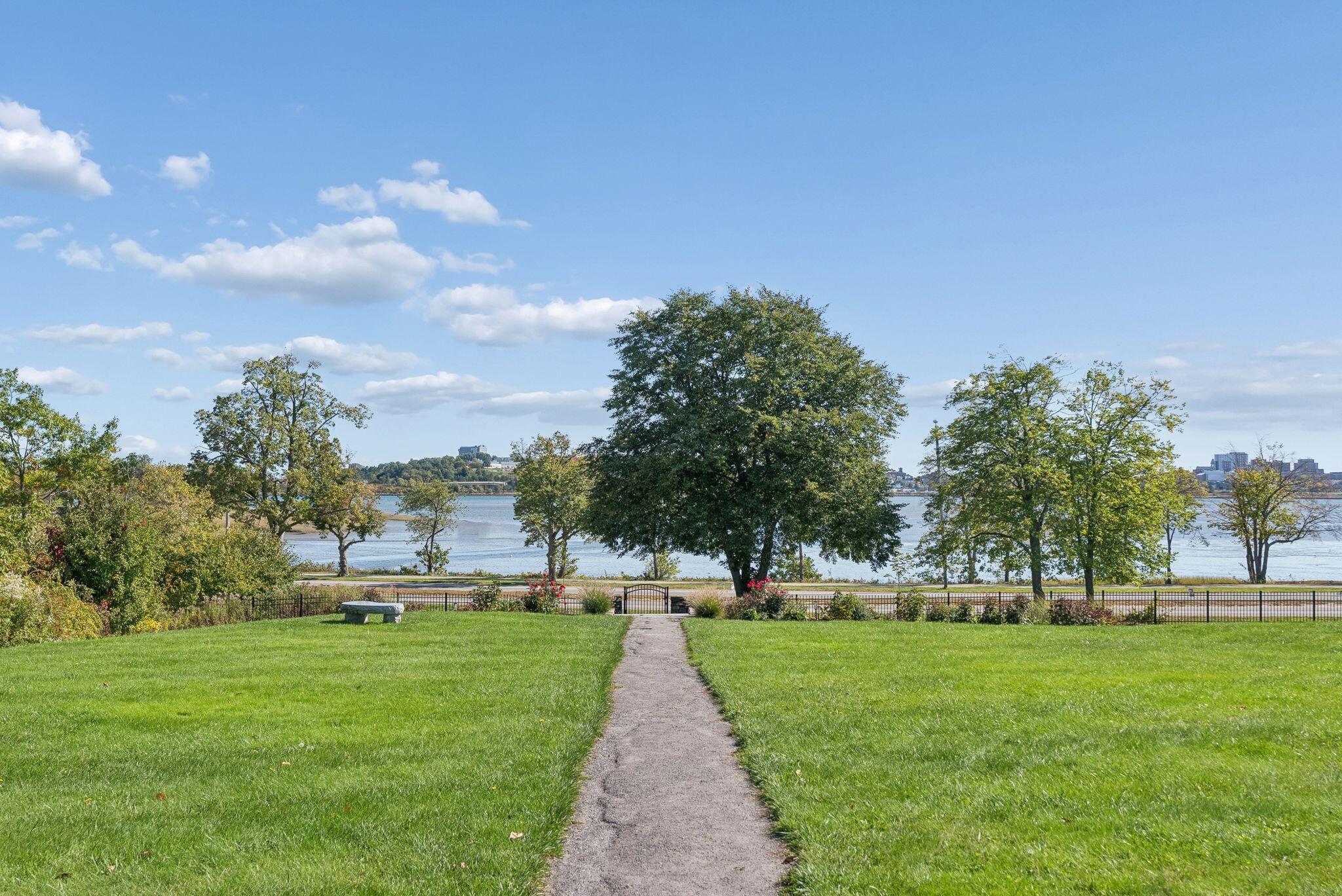 32 Back Cove Estates 32