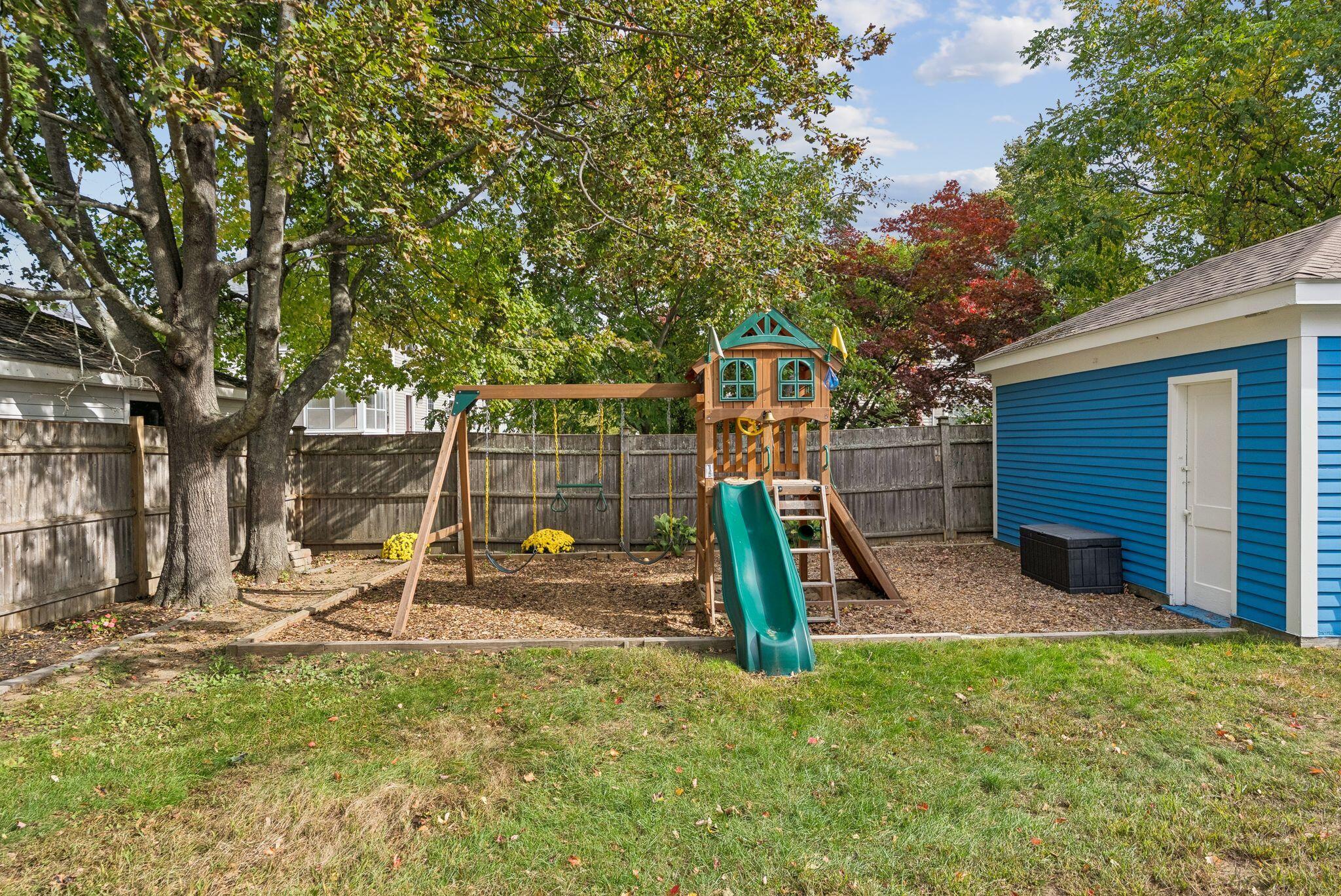 15 Thirlmere Avenue