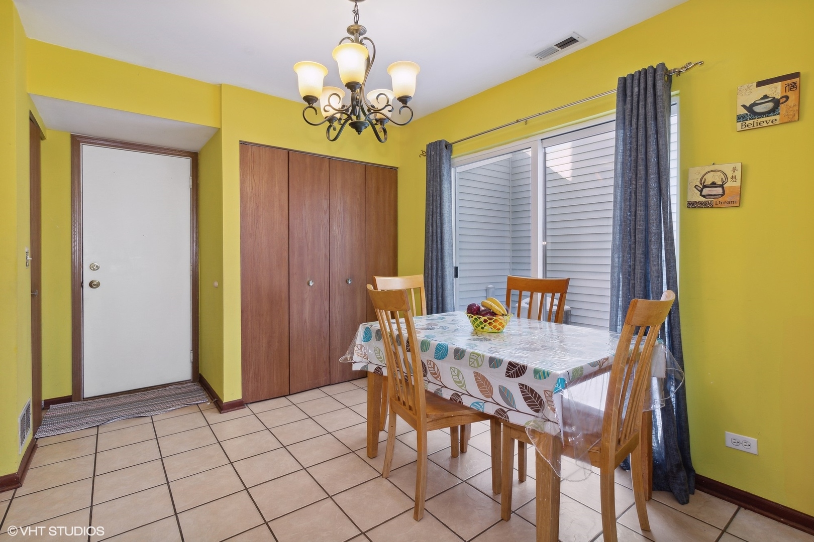 1689 Maple Park Lane