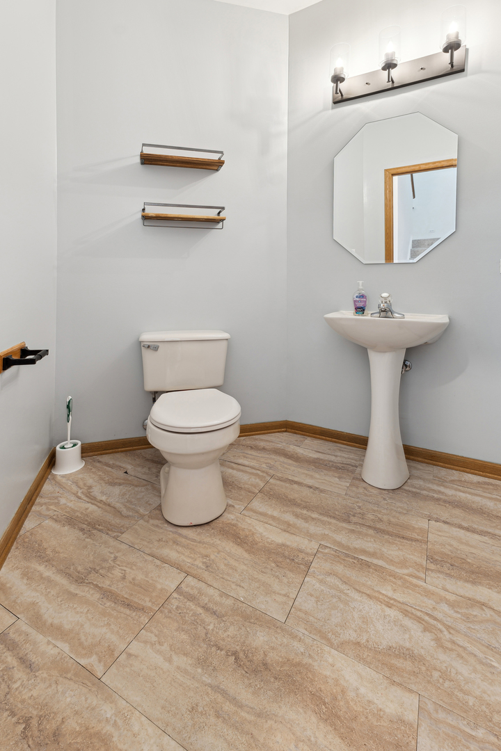 2428 Courtyard Circle Unit: 5