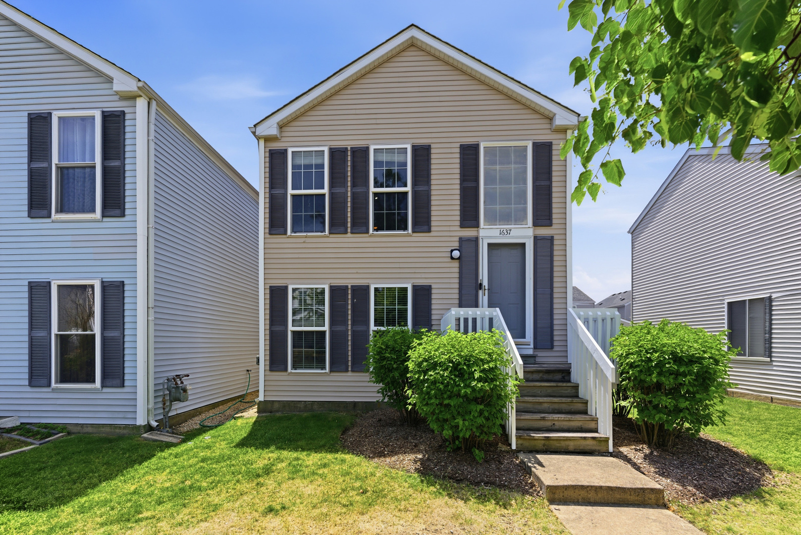 1637 Linden Park Lane