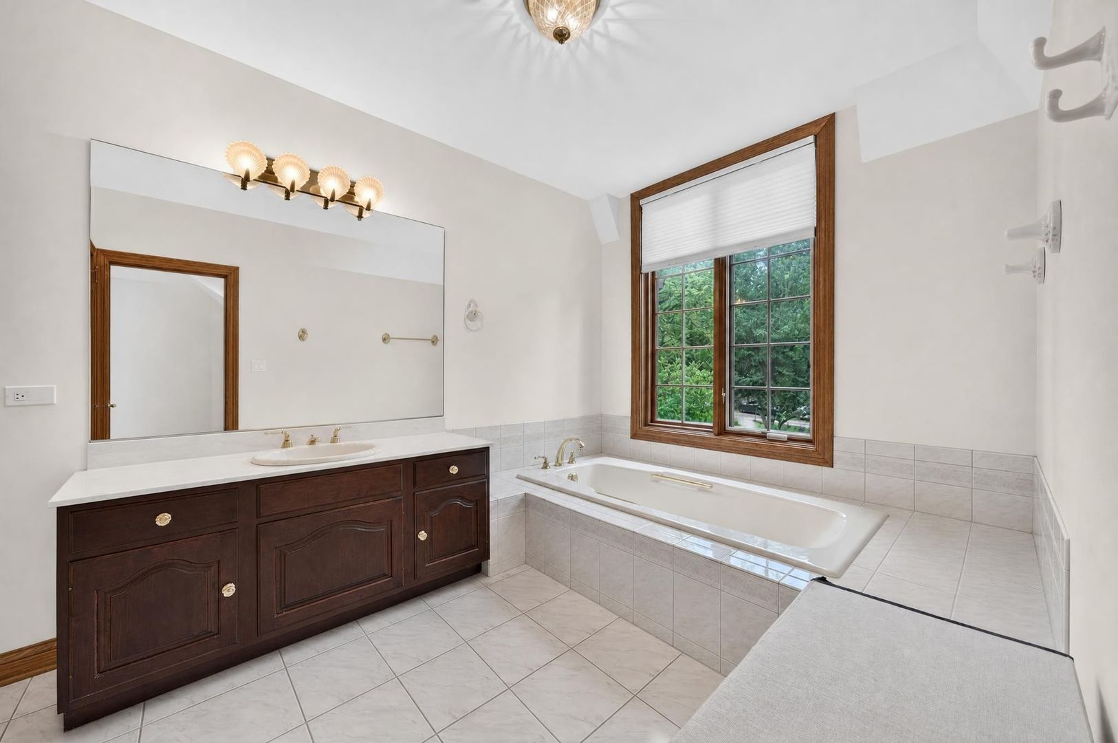 3213 Westover Lane
