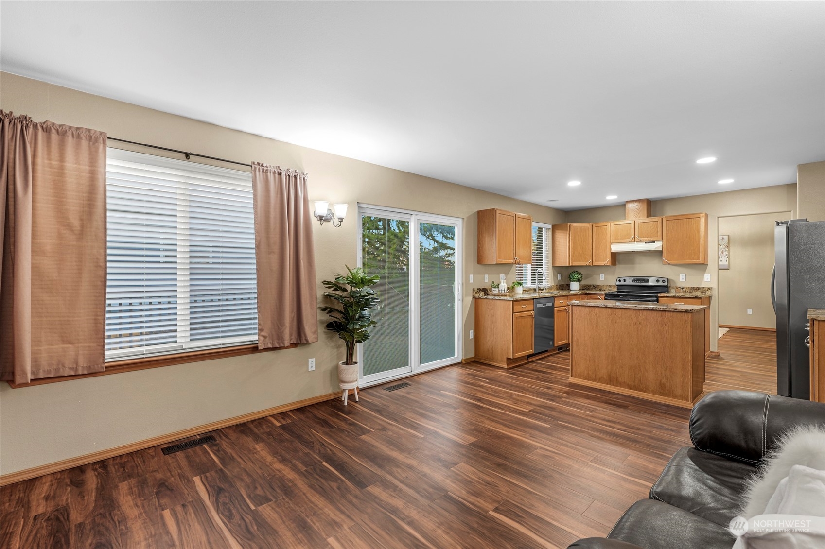 1614 112th Avenue SE