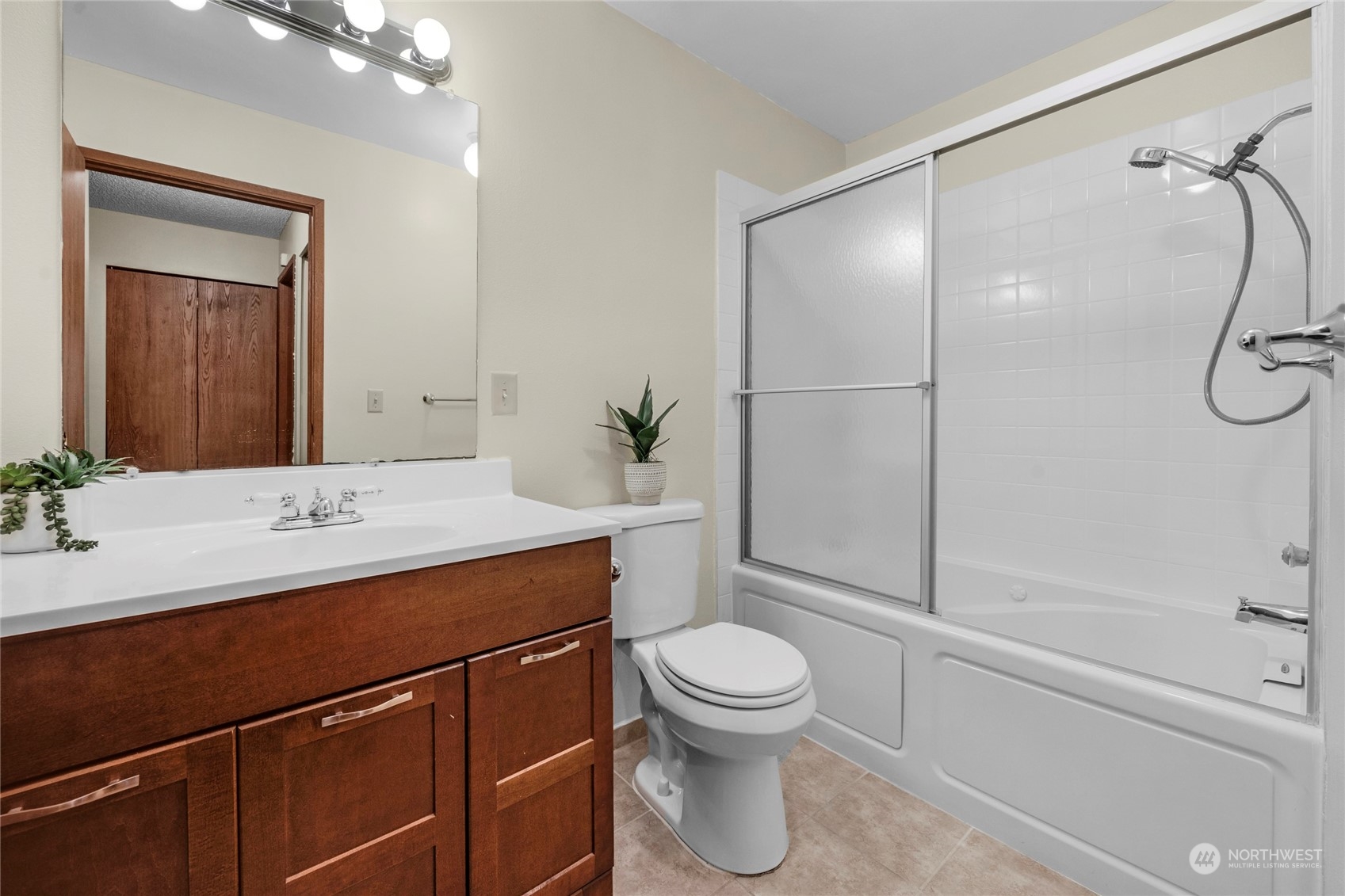 8823 Holly Drive #C101