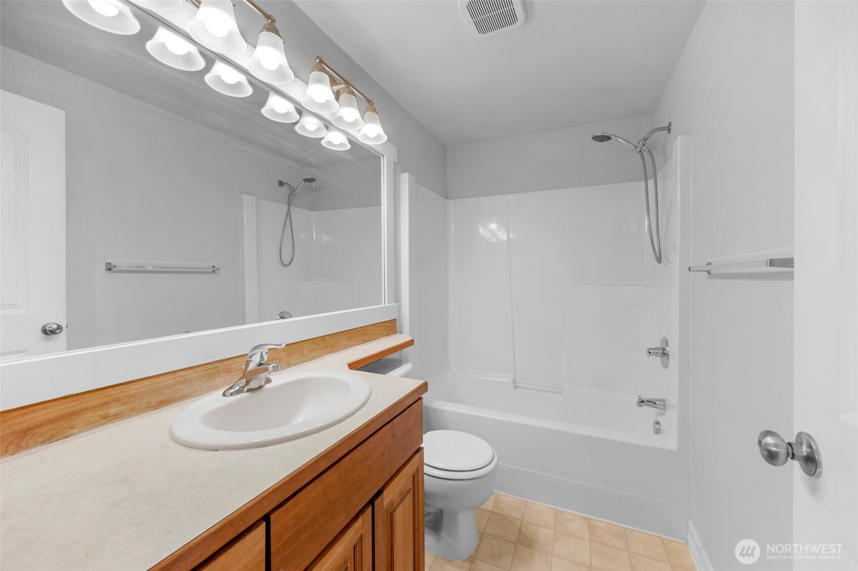 1721 Madison Street Unit: E