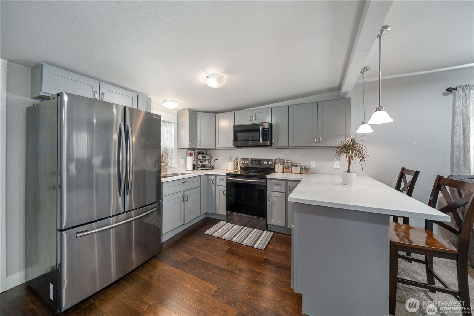 6825 S Puget Sound Ave