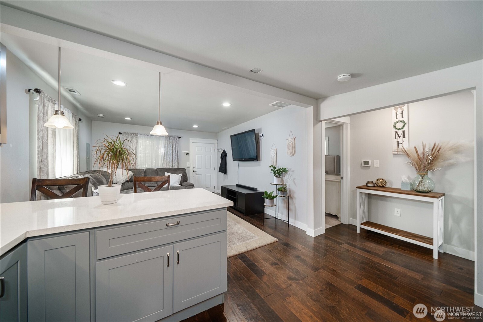 6825 S Puget Sound Ave